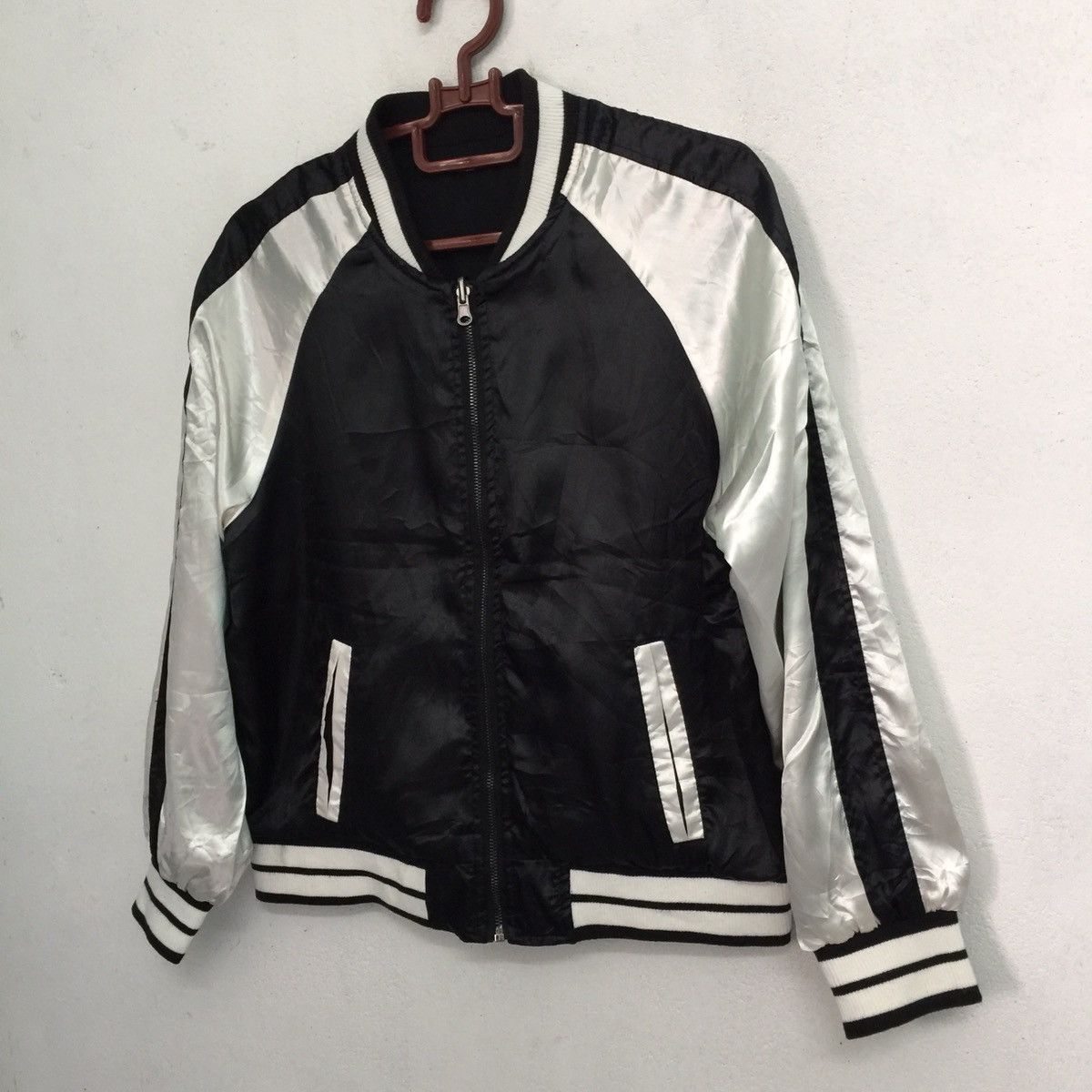 Other Black sukajan style reversible bomber jacket Size US M / EU 48-50 / 2 - 2 Thumbnail