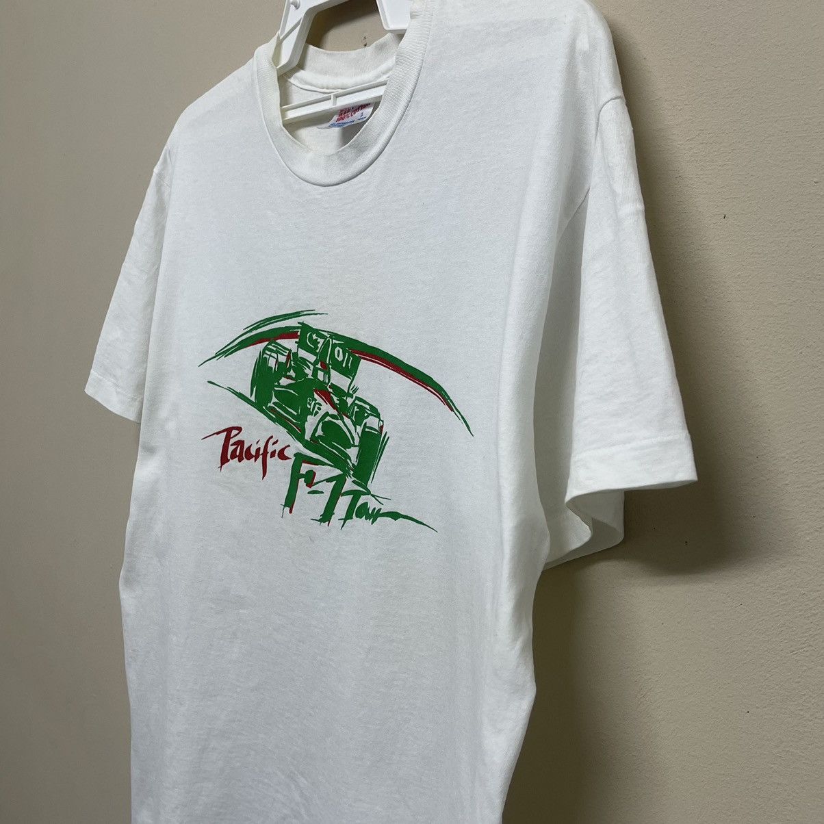 Formula 1 × Vintage Vintage Pacific F-1 Tour TShirt Formula 1 Race Worldwide Size US L / EU 52-54 / 3 - 3 Thumbnail