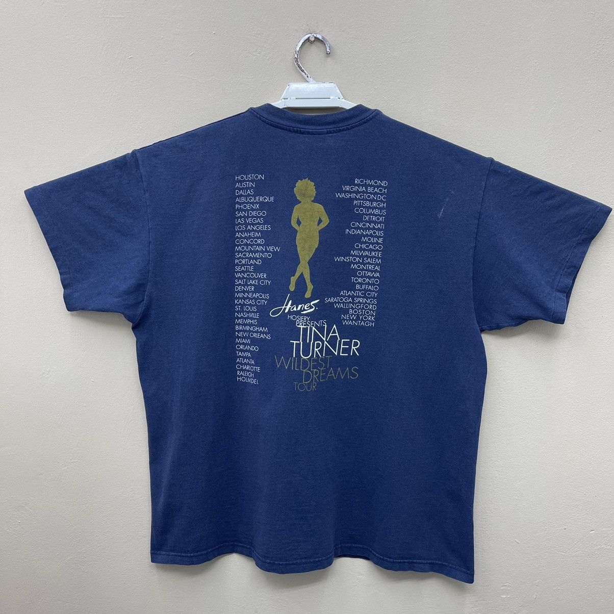 Band Tees Vintage 90s Tina Turner Solo Singer Wildest Dreams Tour Tee Size US XL / EU 56 / 4 - 3 Thumbnail