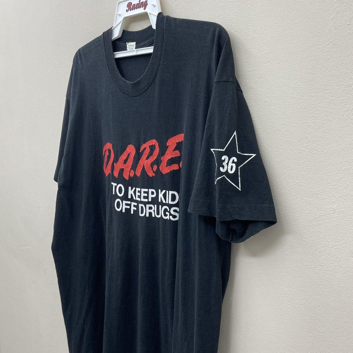 D.A.R.E Vintage D.A.R.E To Keep Kids Off Drugs Big Size Size US XXL / EU 58 / 5 - 2 Thumbnail