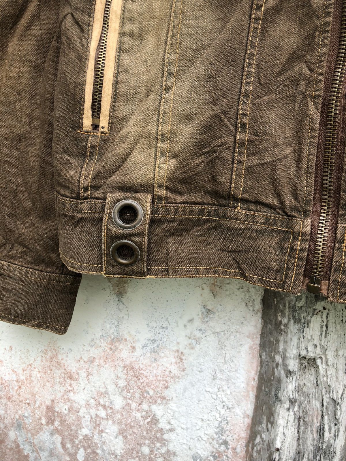 In The Attic × Seditionaries In The Attic Changeal Stud Distressed Washed Denim Jacket Size US M / EU 48-50 / 2 - 8 Thumbnail