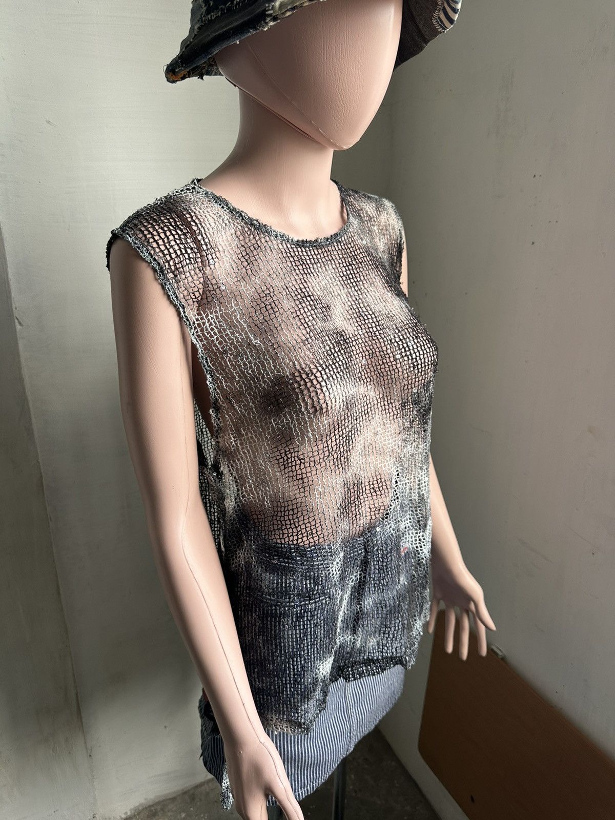Japanese Brand Bashecing Plump Fishnet Punk Sleeveless Size L / US 10 / IT 46 - 2 Thumbnail