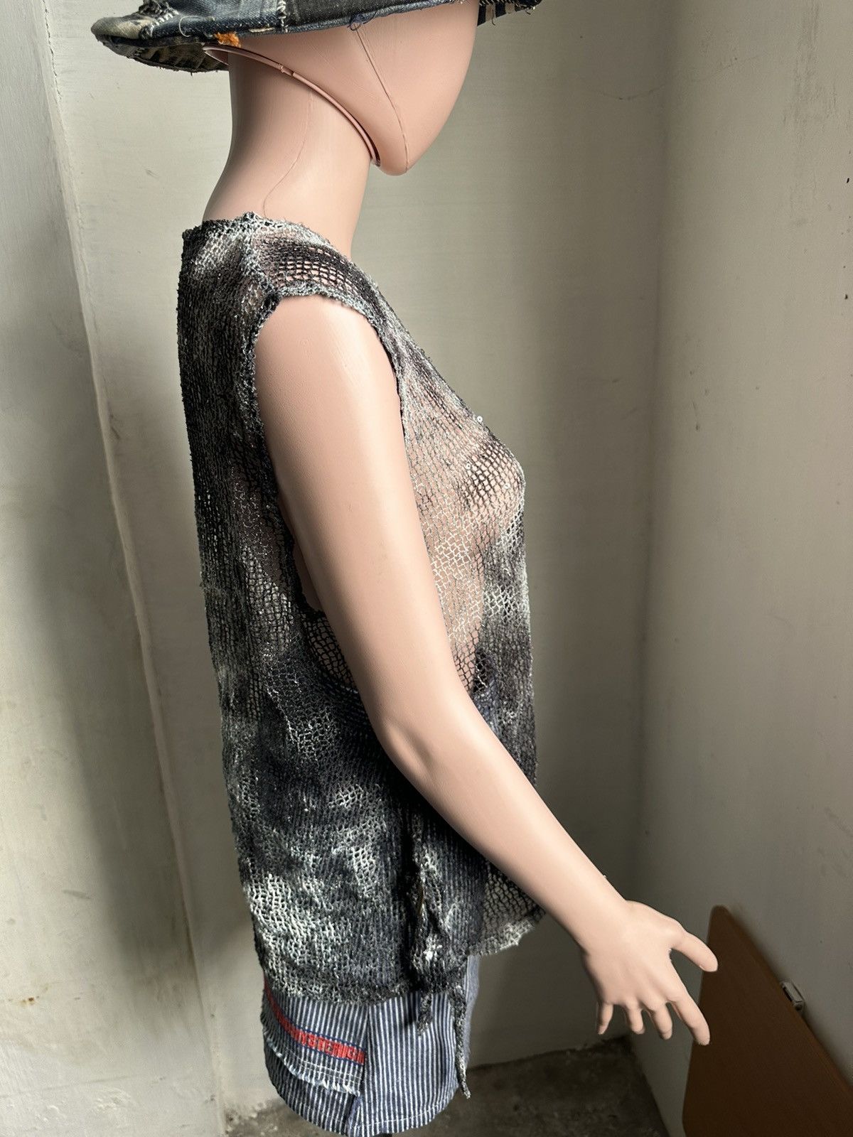 Japanese Brand Bashecing Plump Fishnet Punk Sleeveless Size L / US 10 / IT 46 - 3 Thumbnail