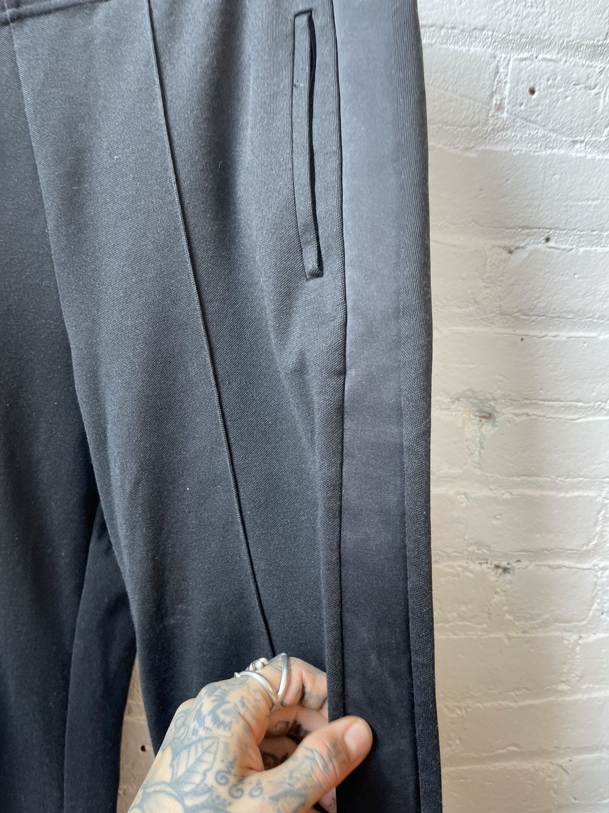 Maison Margiela Margiella Satin side stripe black sweatpants Size US 32 / EU 48 - 2 Thumbnail