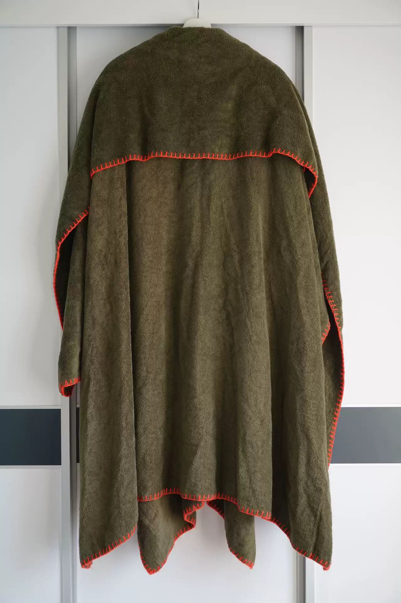 Yohji Yamamoto Yohji Yamamoto Hand Sew Woolen Cape Size US M / EU 48-50 / 2 - 2 Thumbnail