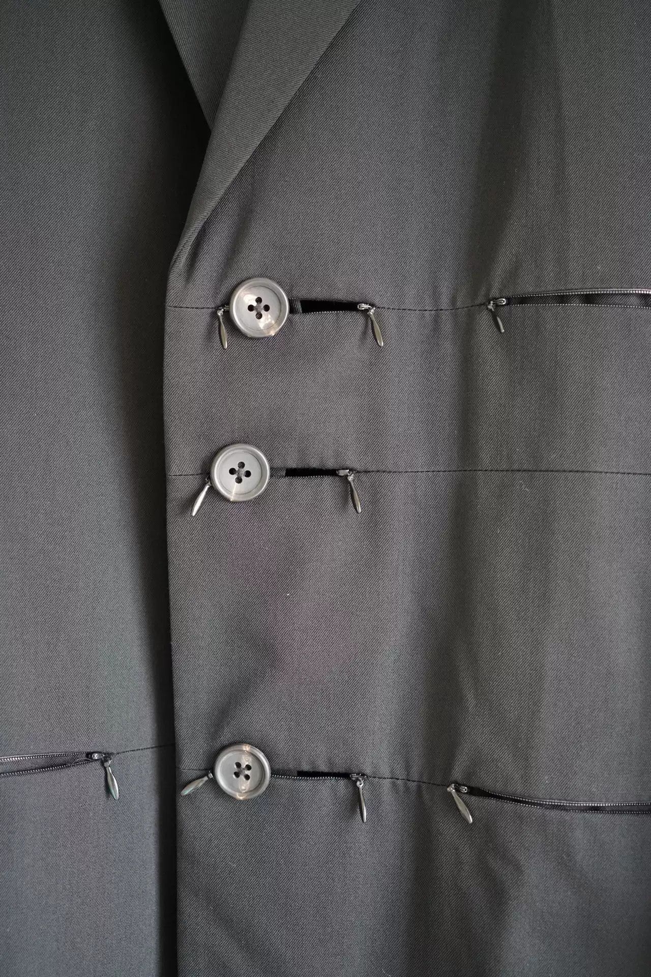 Yohji Yamamoto Yohji Yamamoto Zip Button Suit Coat Size US L / EU 52-54 / 3 - 3 Thumbnail