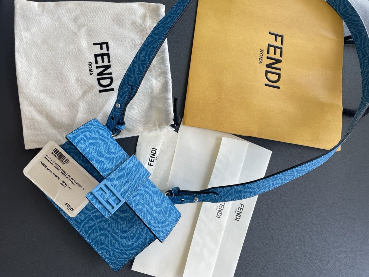 Fendi Super Runway Fendi Baguette Mini Bag Brand New Size ONE SIZE - 12 Thumbnail