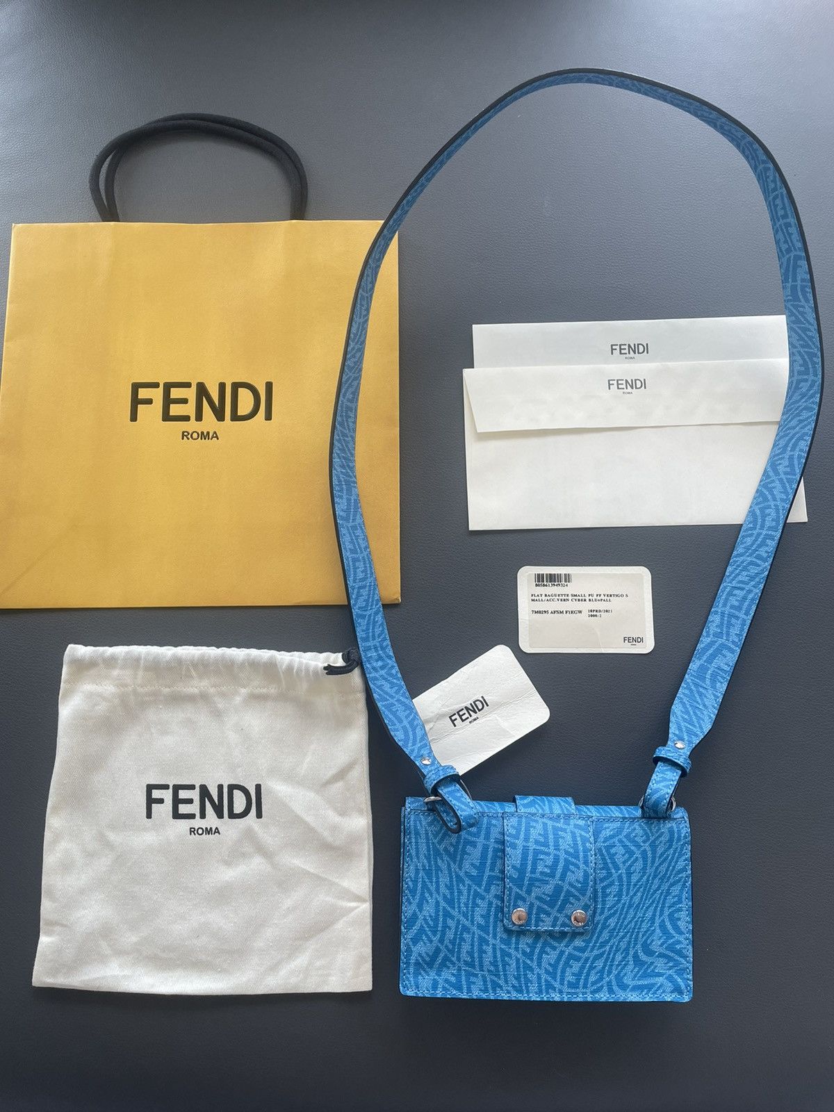 Fendi Super Runway Fendi Baguette Mini Bag Brand New Size ONE SIZE - 13 Thumbnail