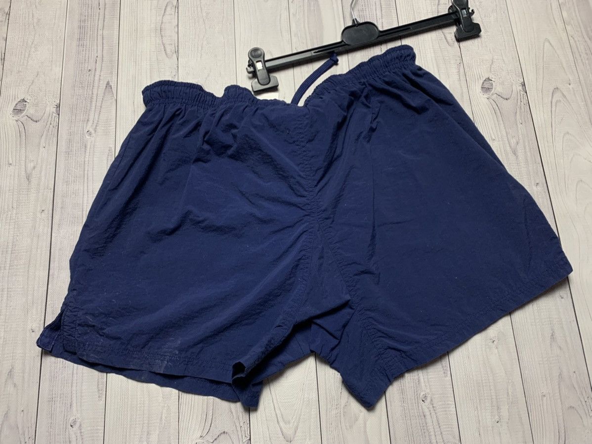 Vintage Vintage Arsenal Nike soccer shorts size L Rare Size US 34 / EU 50 - 8 Thumbnail