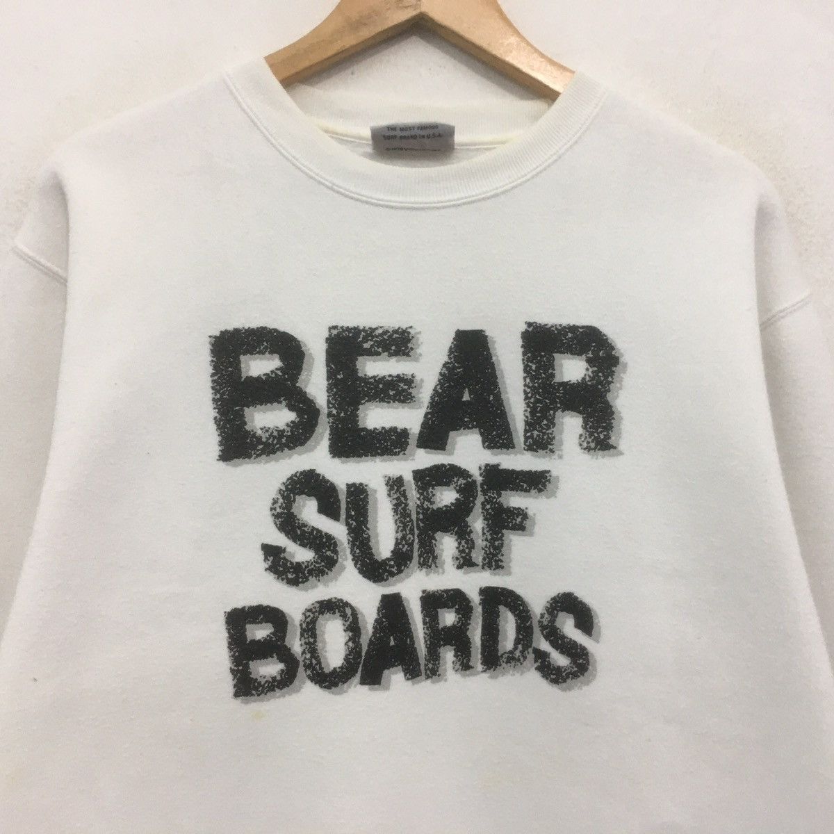 Vintage Vintage BEAR SURFBOARDS Sweatshirt Crewneck BigLogo Size US M / EU 48-50 / 2 - 3 Thumbnail