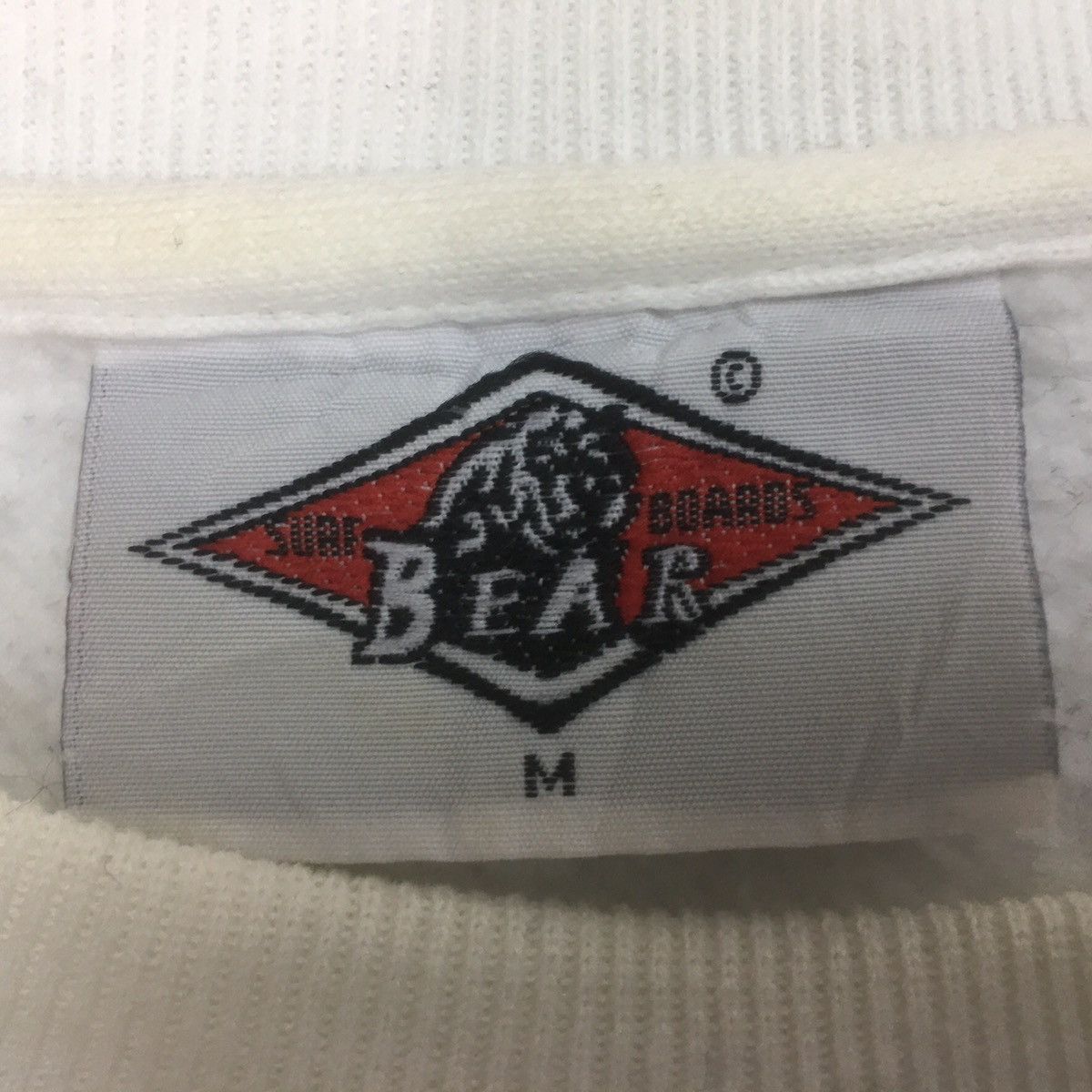 Vintage Vintage BEAR SURFBOARDS Sweatshirt Crewneck BigLogo Size US M / EU 48-50 / 2 - 8 Thumbnail