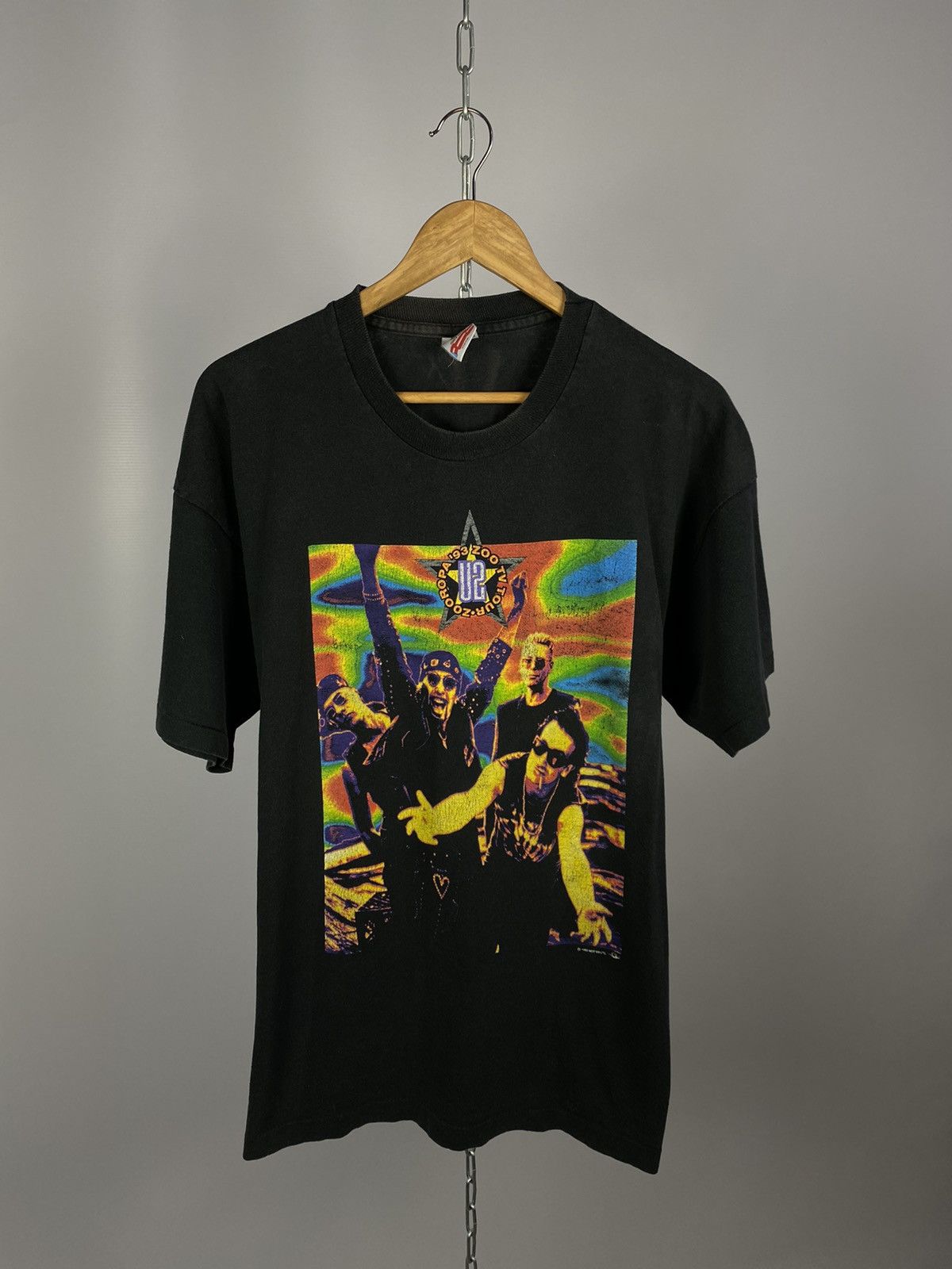 Band Tees U2 1993 T-shirt band tees vintage black size XL Size US XL / EU 56 / 4 - 1 Thumbnail