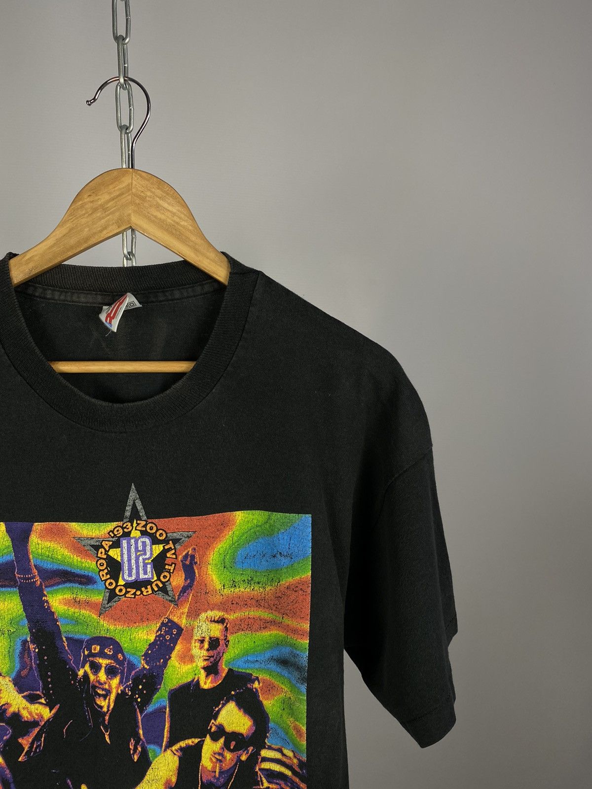 Band Tees U2 1993 T-shirt band tees vintage black size XL Size US XL / EU 56 / 4 - 2 Thumbnail