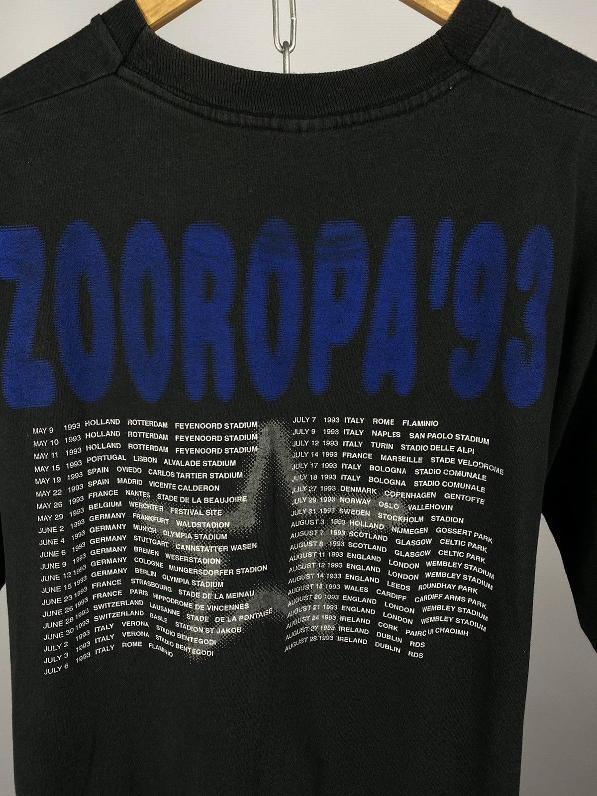 Band Tees U2 1993 T-shirt band tees vintage black size XL Size US XL / EU 56 / 4 - 8 Thumbnail