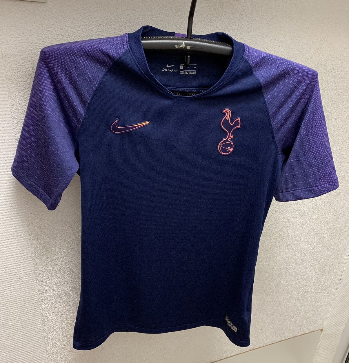 Nike Tottenham Hotspurs Nike soccer jersey S sz Kane Alli Size US S / EU 44-46 / 1 - 1 Thumbnail