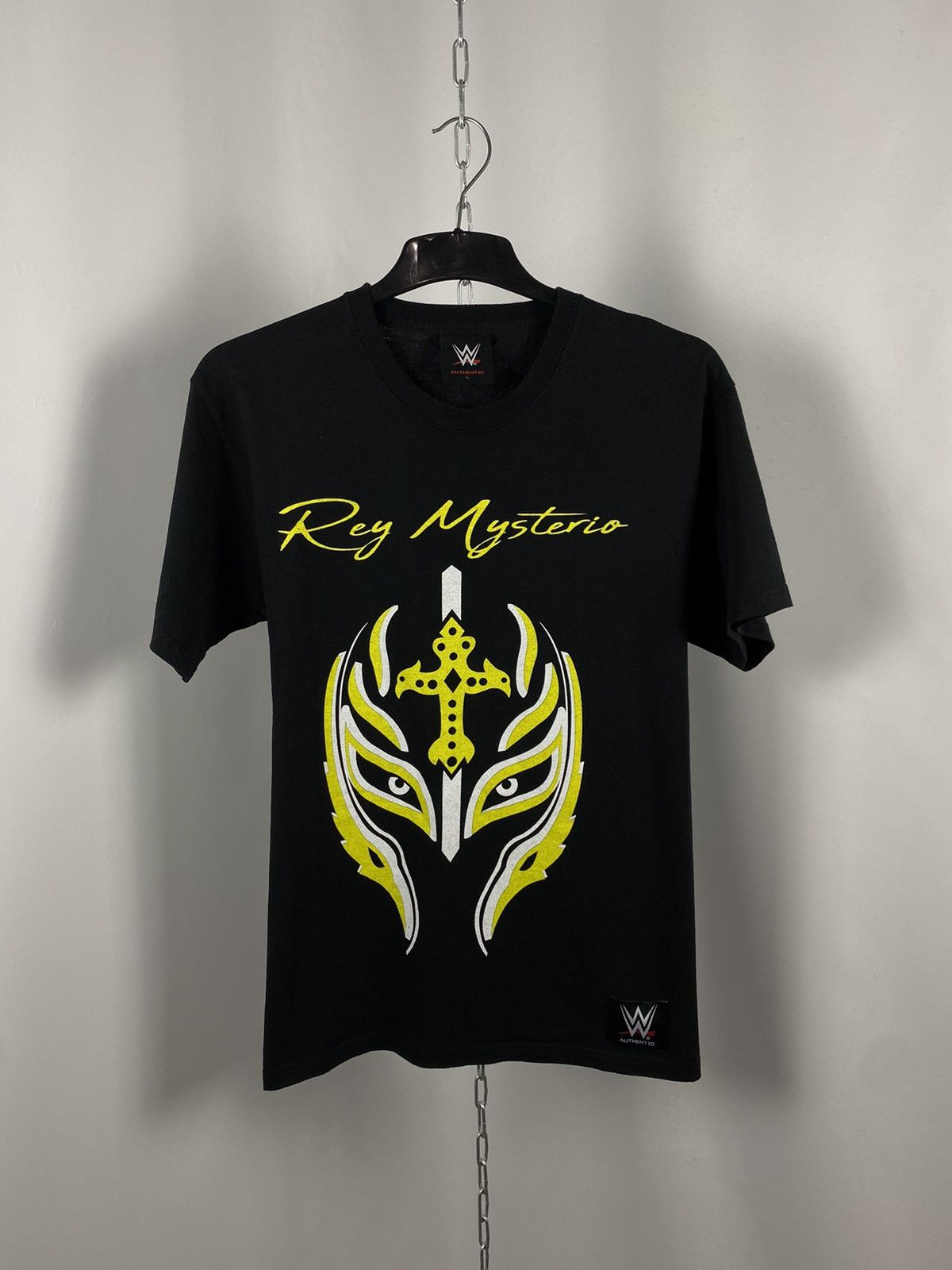 WWE Rey Mysterio vintage wwe wwf T-shirts size L Size US L / EU 52-54 / 3 - 1 Thumbnail
