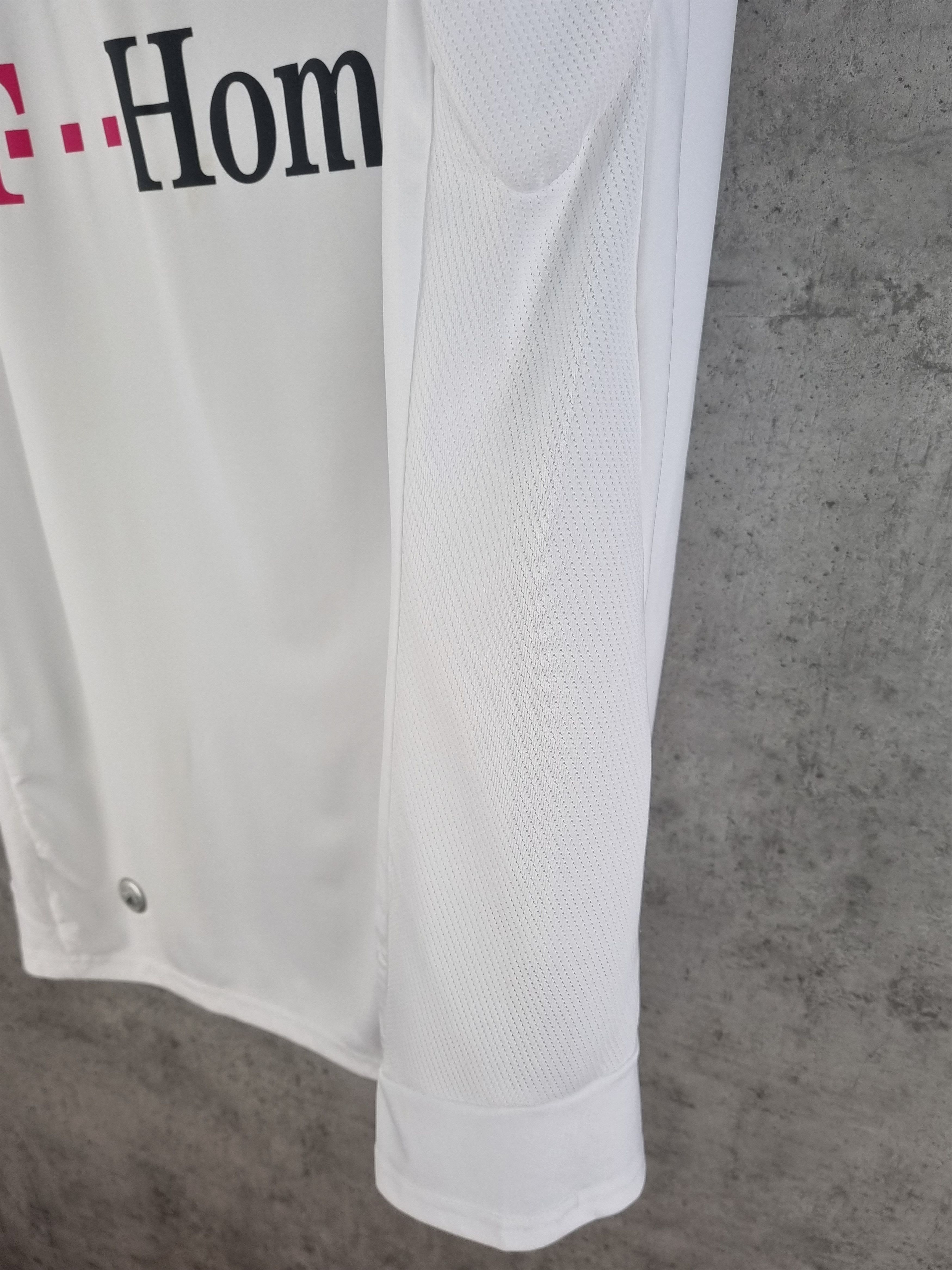 Adidas ADIDAS Rare Canton FC BAYERN Munchen tee shirt Size US XXL / EU 58 / 5 - 8 Thumbnail