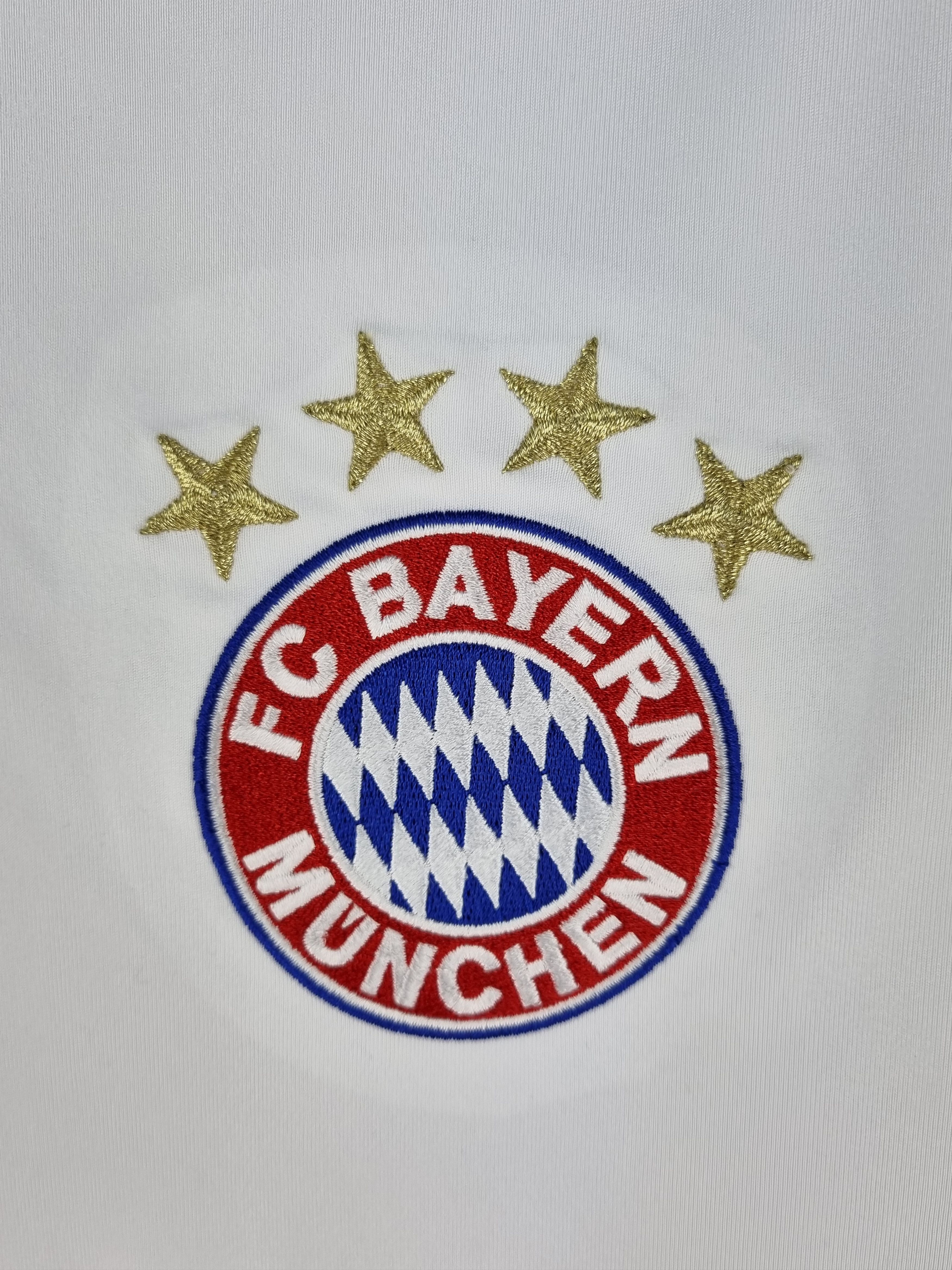 Adidas ADIDAS Rare Canton FC BAYERN Munchen tee shirt Size US XXL / EU 58 / 5 - 14 Thumbnail