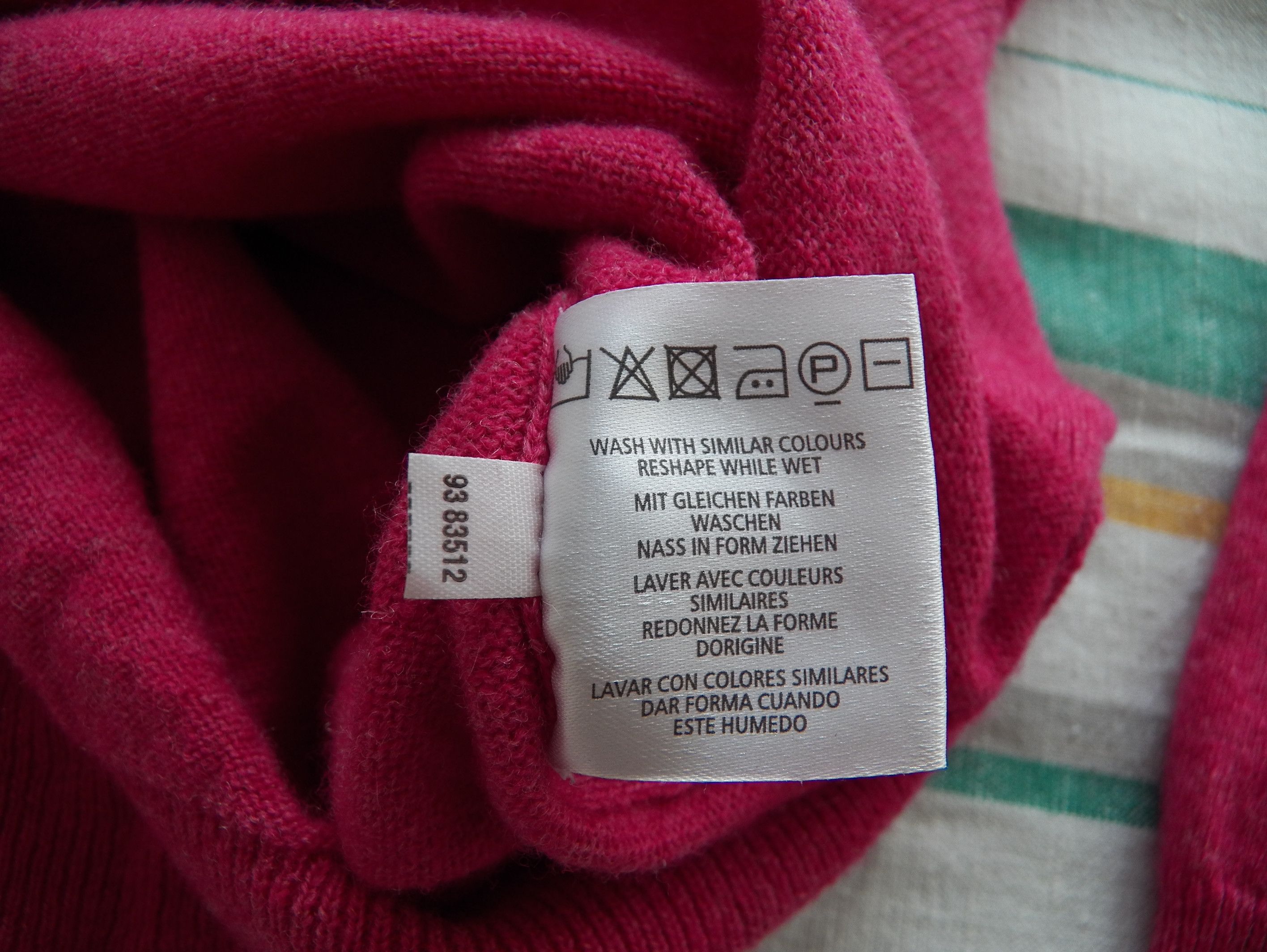 Gant GANT Lambswool V Neck pink rose sweater jumper wool pullover Size US L / EU 52-54 / 3 - 4 Thumbnail