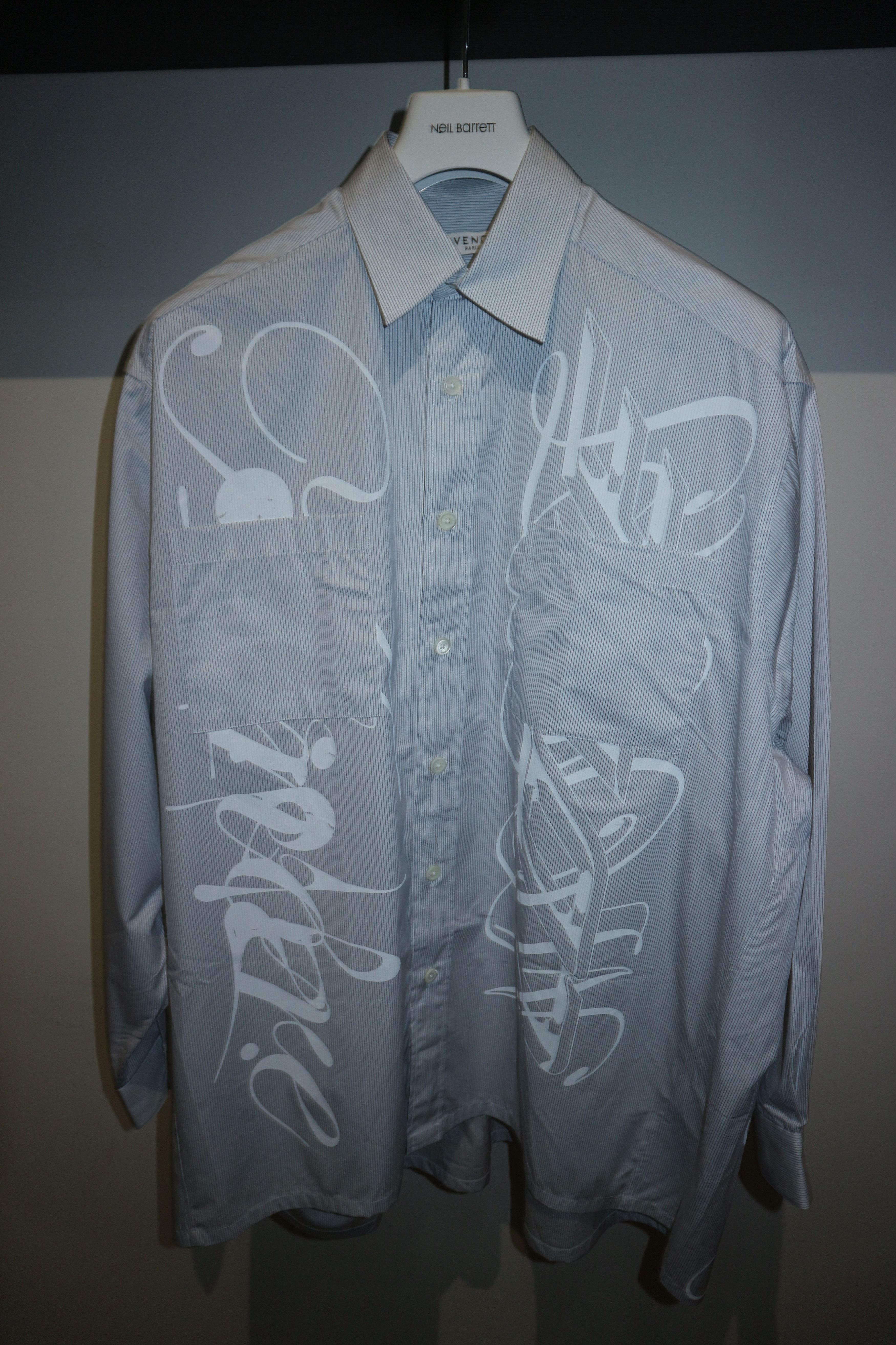 Givenchy Calligraphic printed oversized striped shirt Size US S / EU 44-46 / 1 - 1 Thumbnail