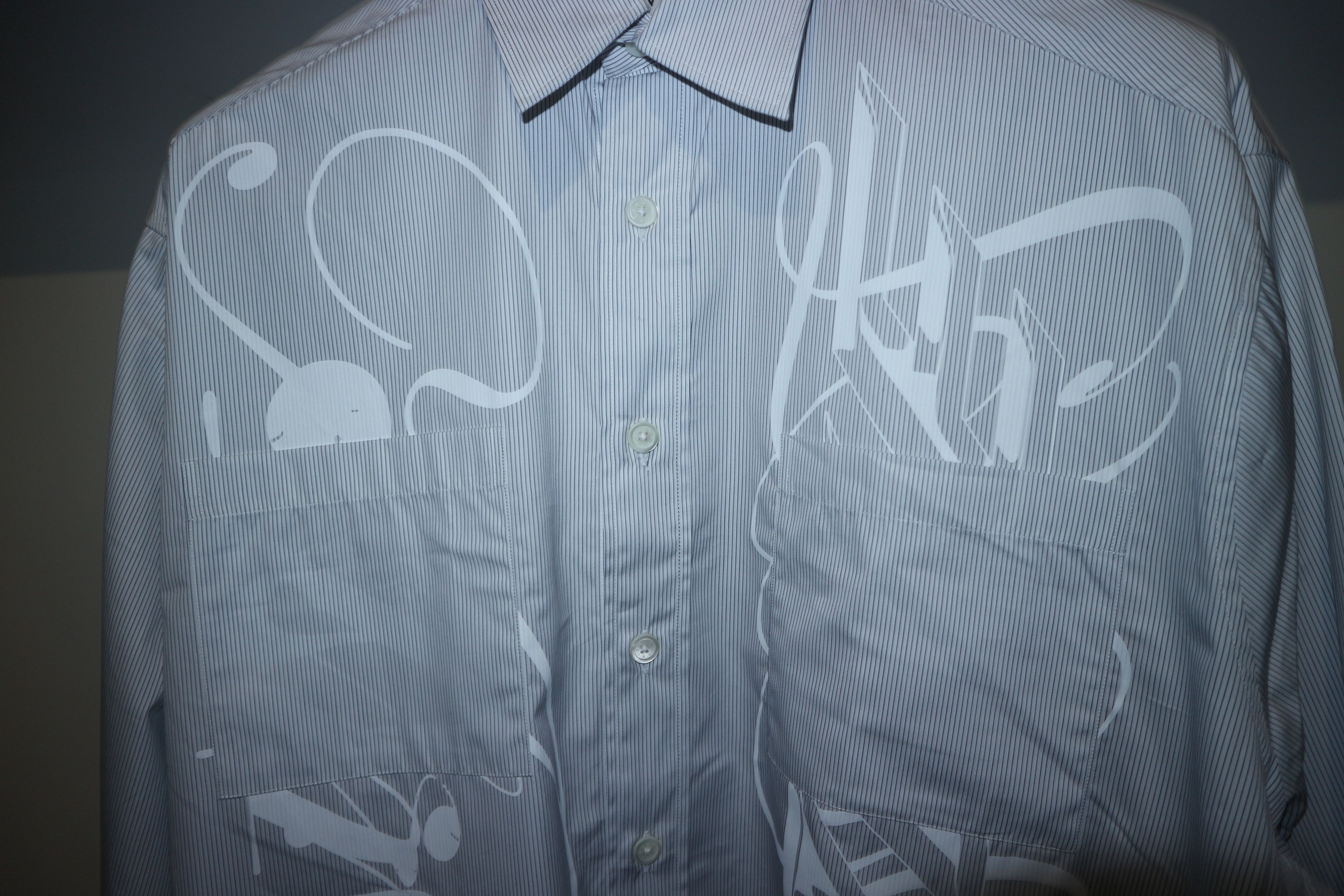 Givenchy Calligraphic printed oversized striped shirt Size US S / EU 44-46 / 1 - 3 Thumbnail