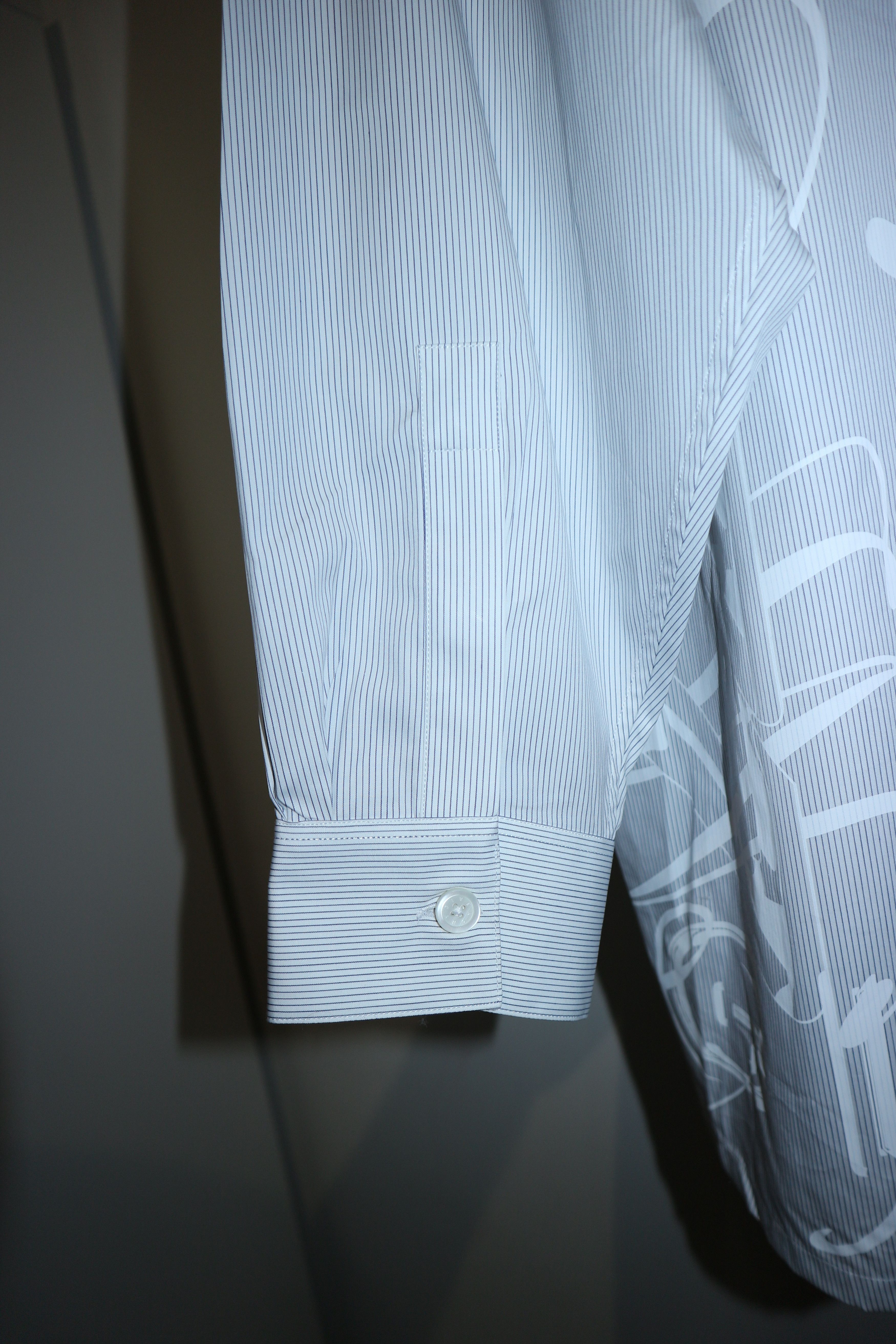 Givenchy Calligraphic printed oversized striped shirt Size US S / EU 44-46 / 1 - 9 Thumbnail