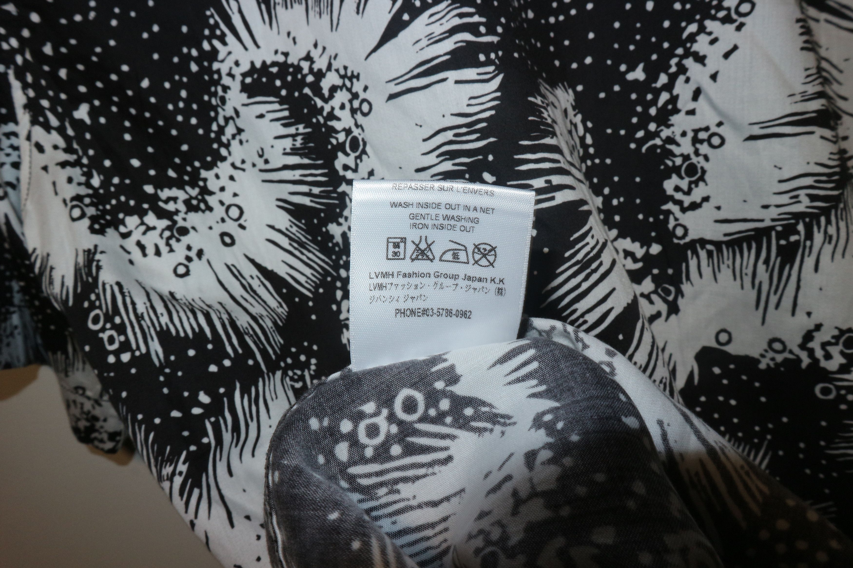 Givenchy printed shirt Size US S / EU 44-46 / 1 - 8 Thumbnail