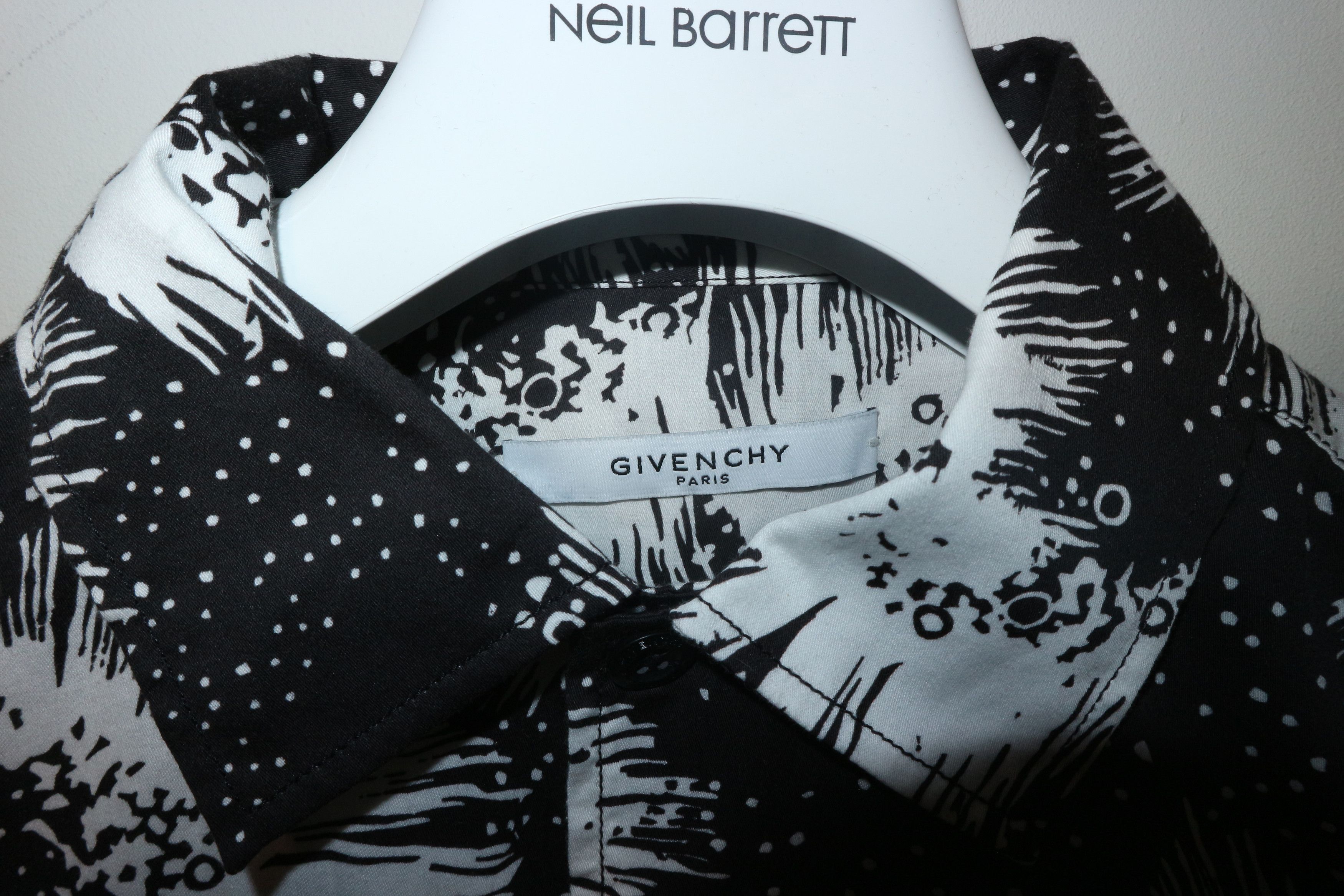 Givenchy printed shirt Size US S / EU 44-46 / 1 - 4 Thumbnail