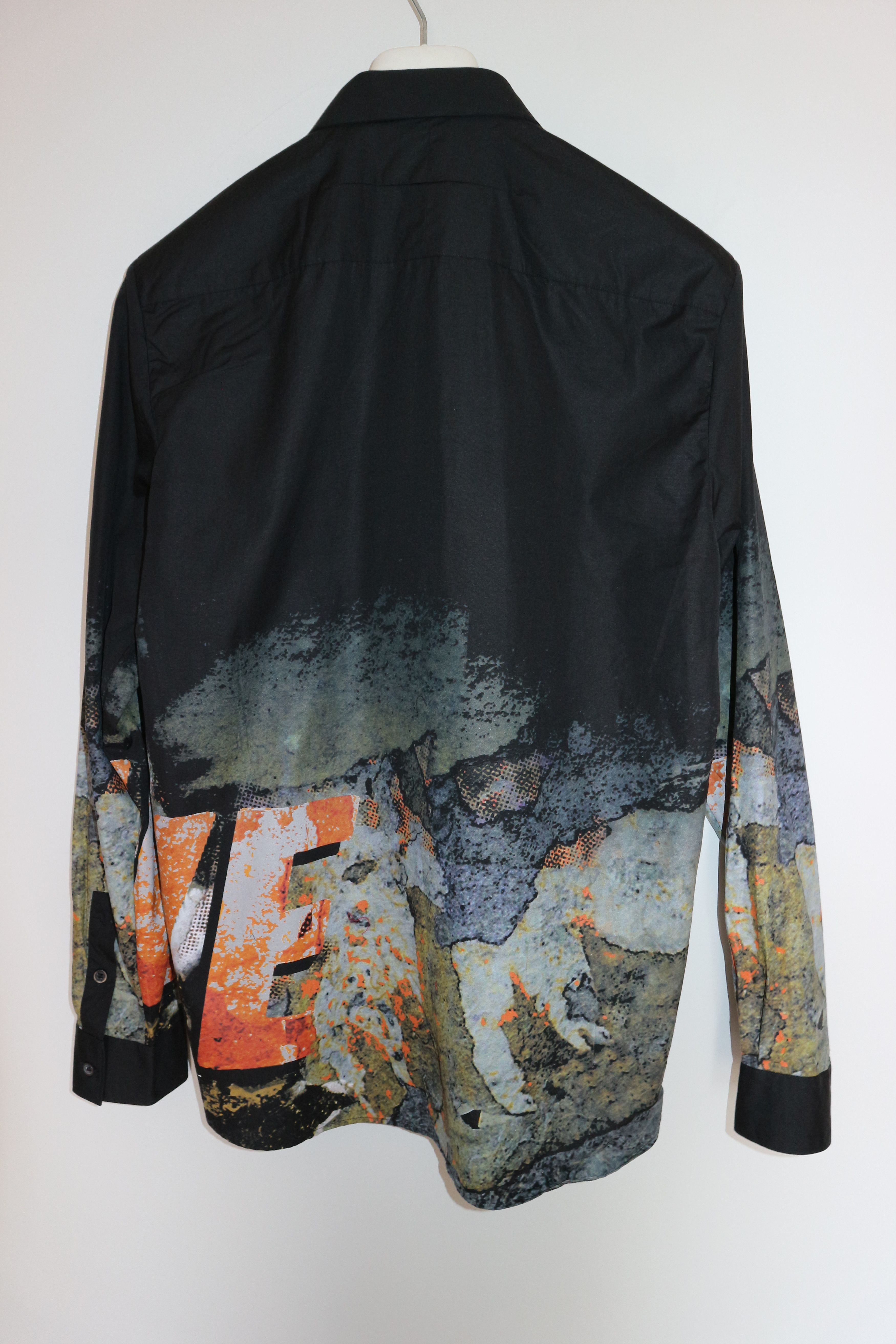 Givenchy War of love shirt Size US S / EU 44-46 / 1 - 7 Thumbnail