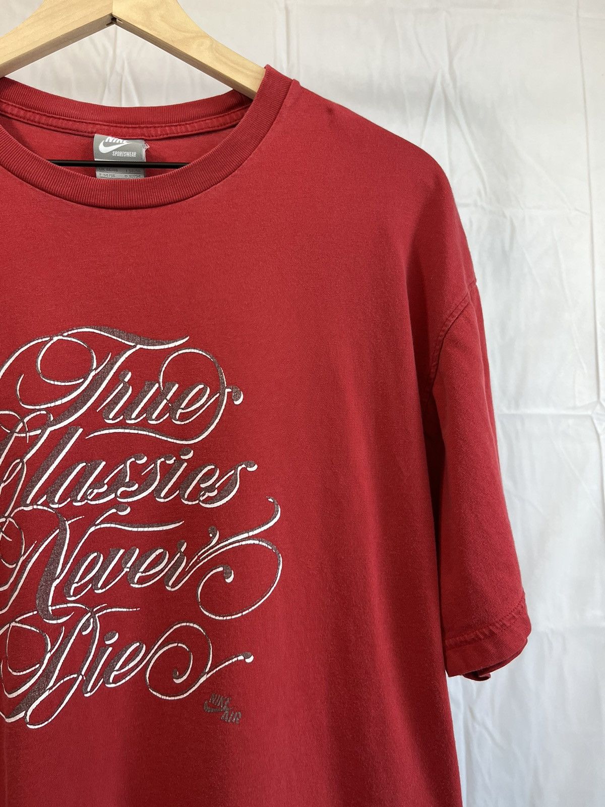 Nike Vintage Nike Distressed Faded Red Y2K Tee Size US XL / EU 56 / 4 - 3 Thumbnail