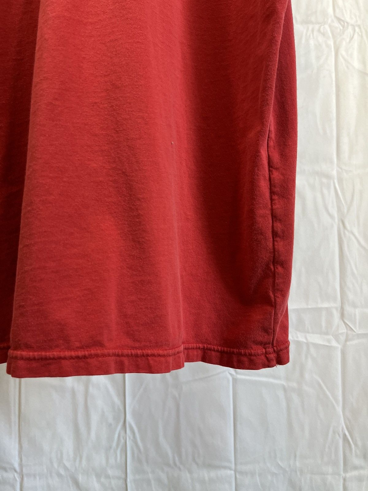 Nike Vintage Nike Distressed Faded Red Y2K Tee Size US XL / EU 56 / 4 - 13 Thumbnail