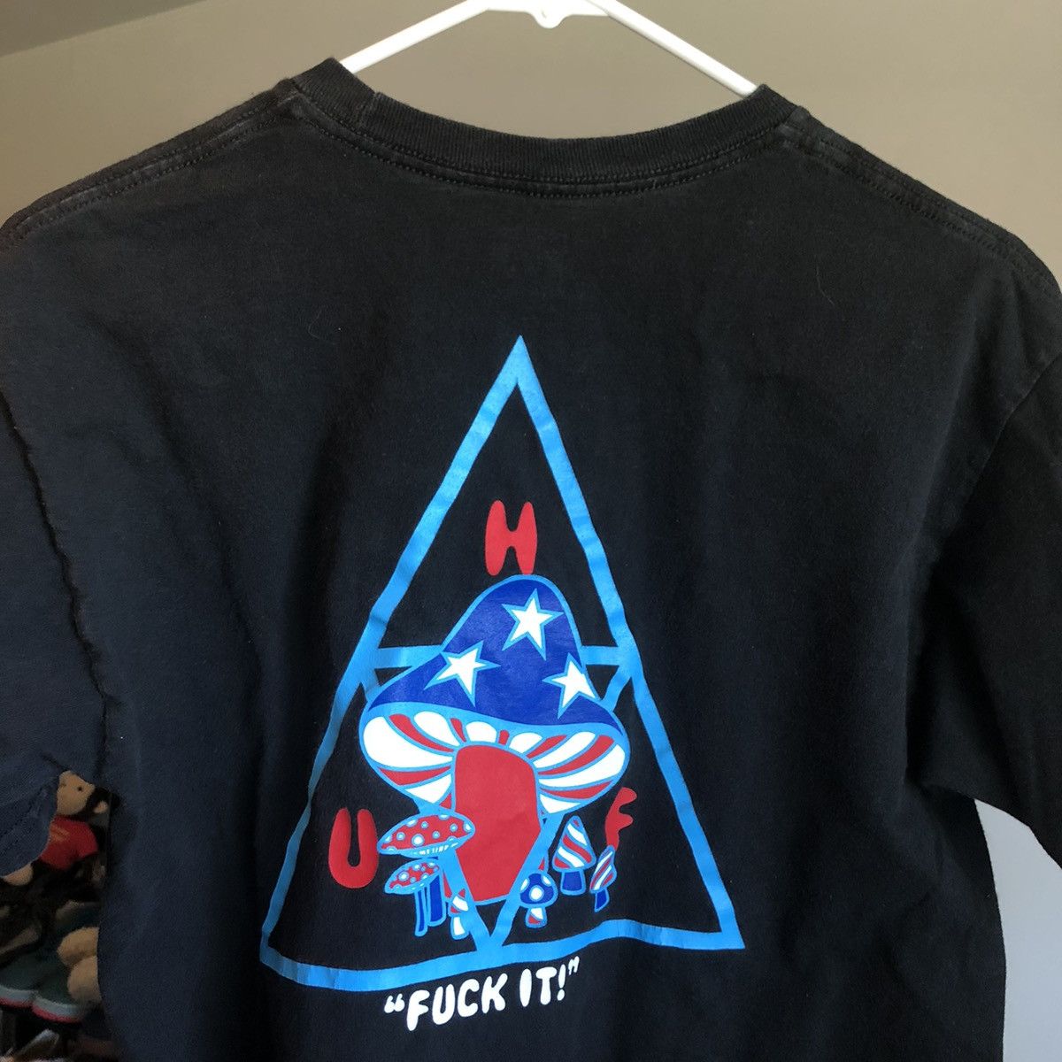 Huf Vintage HUF Worldwide Mushroom Fuck It Graphic Logo Tee Size US M / EU 48-50 / 2 - 1 Thumbnail