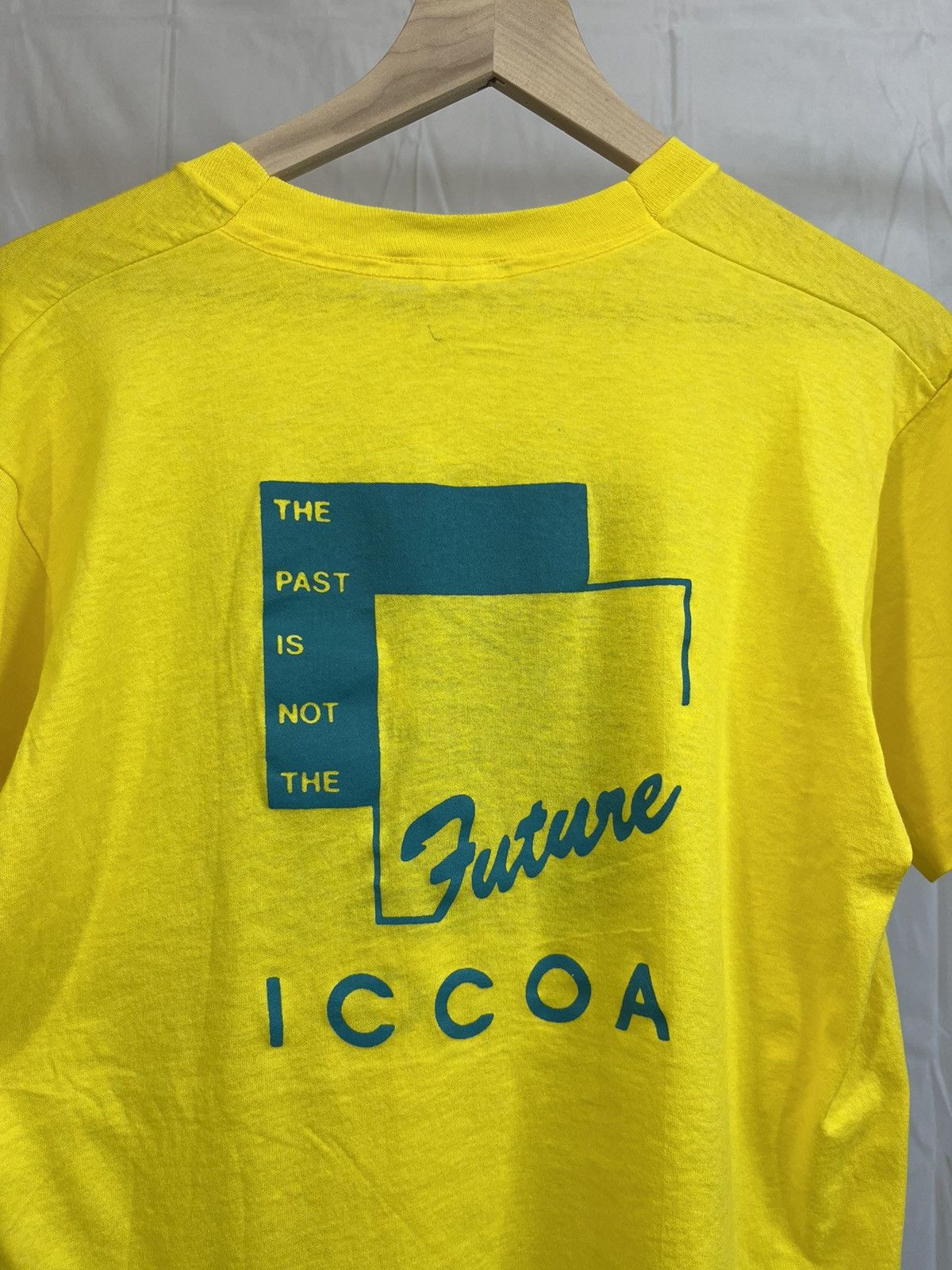 Vintage Single Stitch The Past Is Not The Future 80s Tee Size US L / EU 52-54 / 3 - 13 Thumbnail