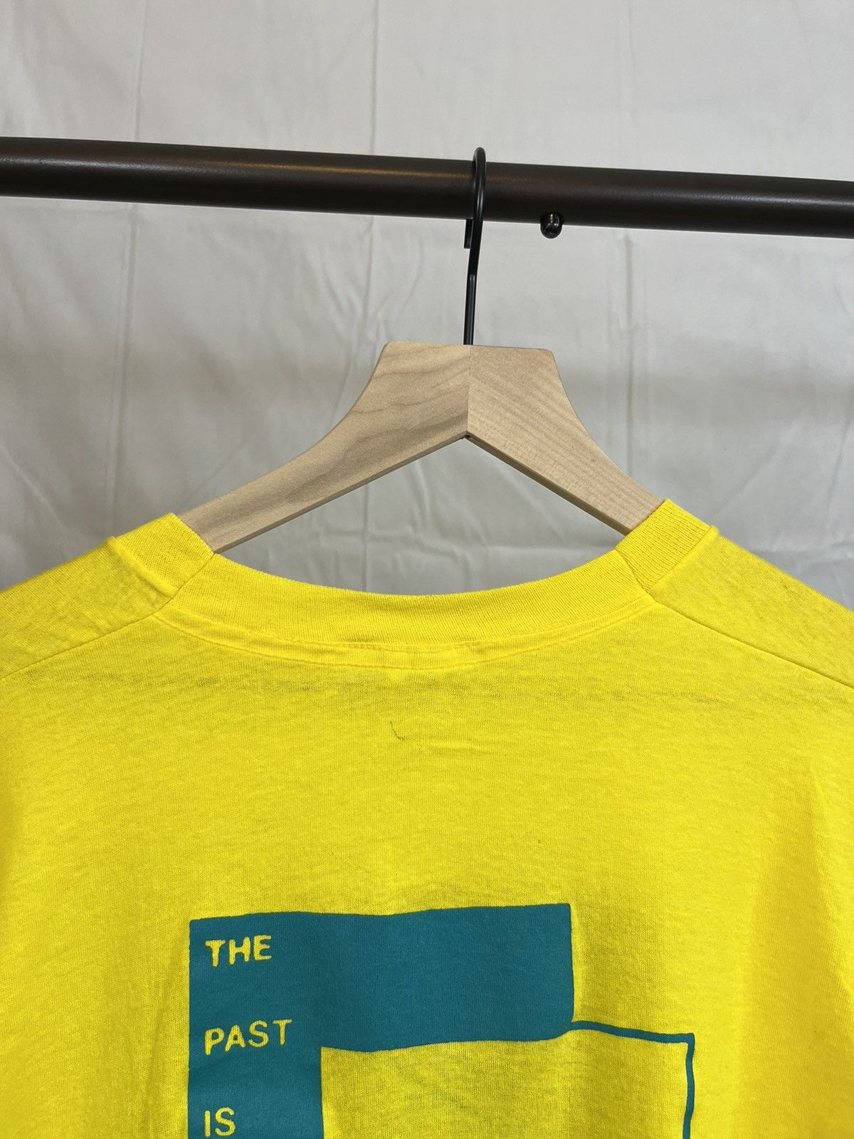 Vintage Single Stitch The Past Is Not The Future 80s Tee Size US L / EU 52-54 / 3 - 15 Thumbnail
