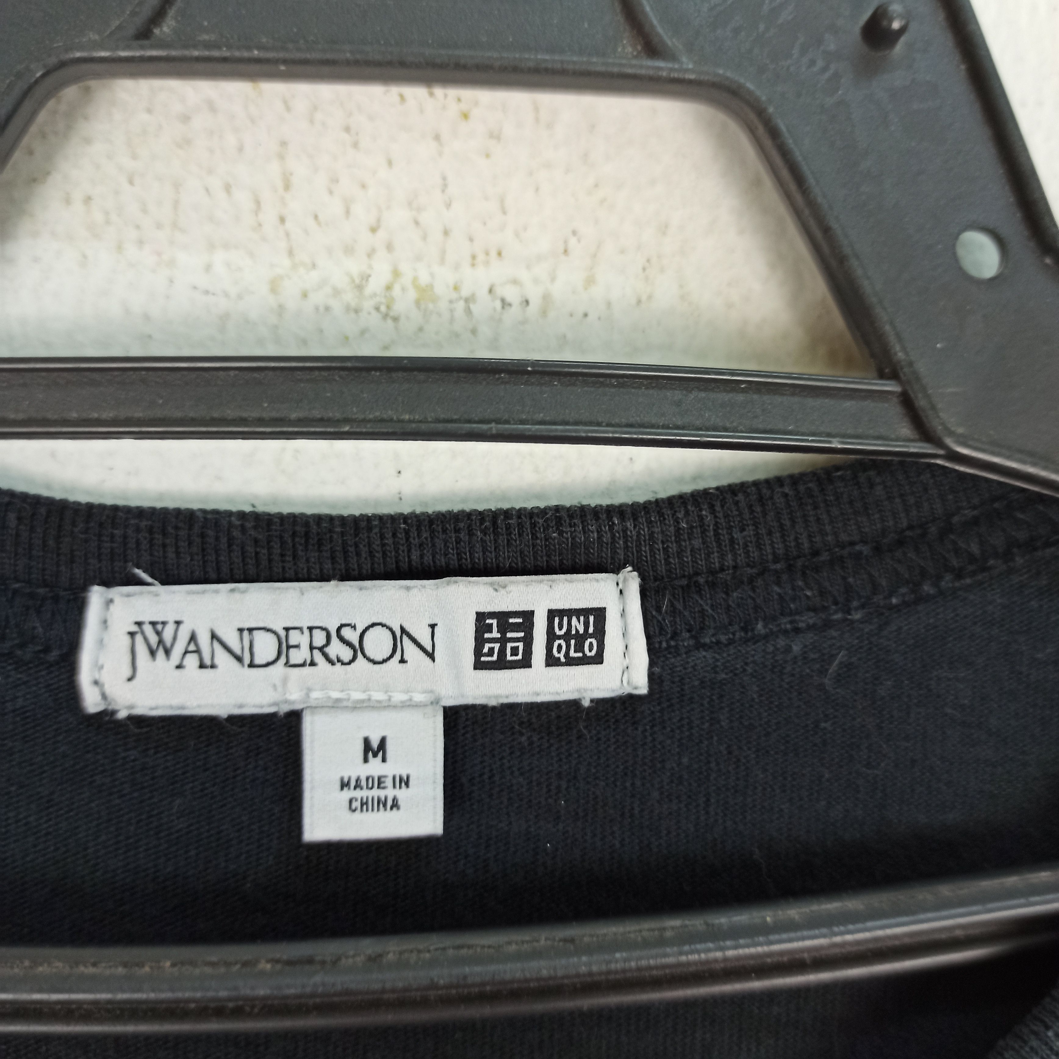 JW Anderson × Uniqlo 🔥Rare🔥 J.W.Anderson By Uniqlo Tshirt Size US M / EU 48-50 / 2 - 6 Thumbnail