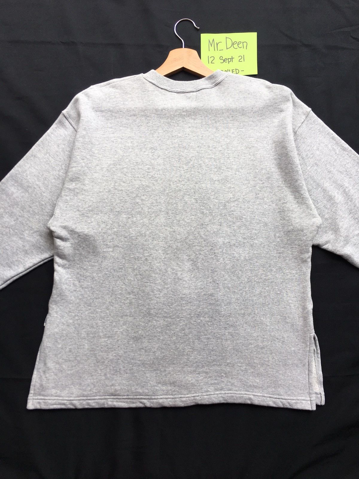 Vintage Vintage Rare YALE University Big Logo Sweatshirt Size US L / EU 52-54 / 3 - 13 Thumbnail