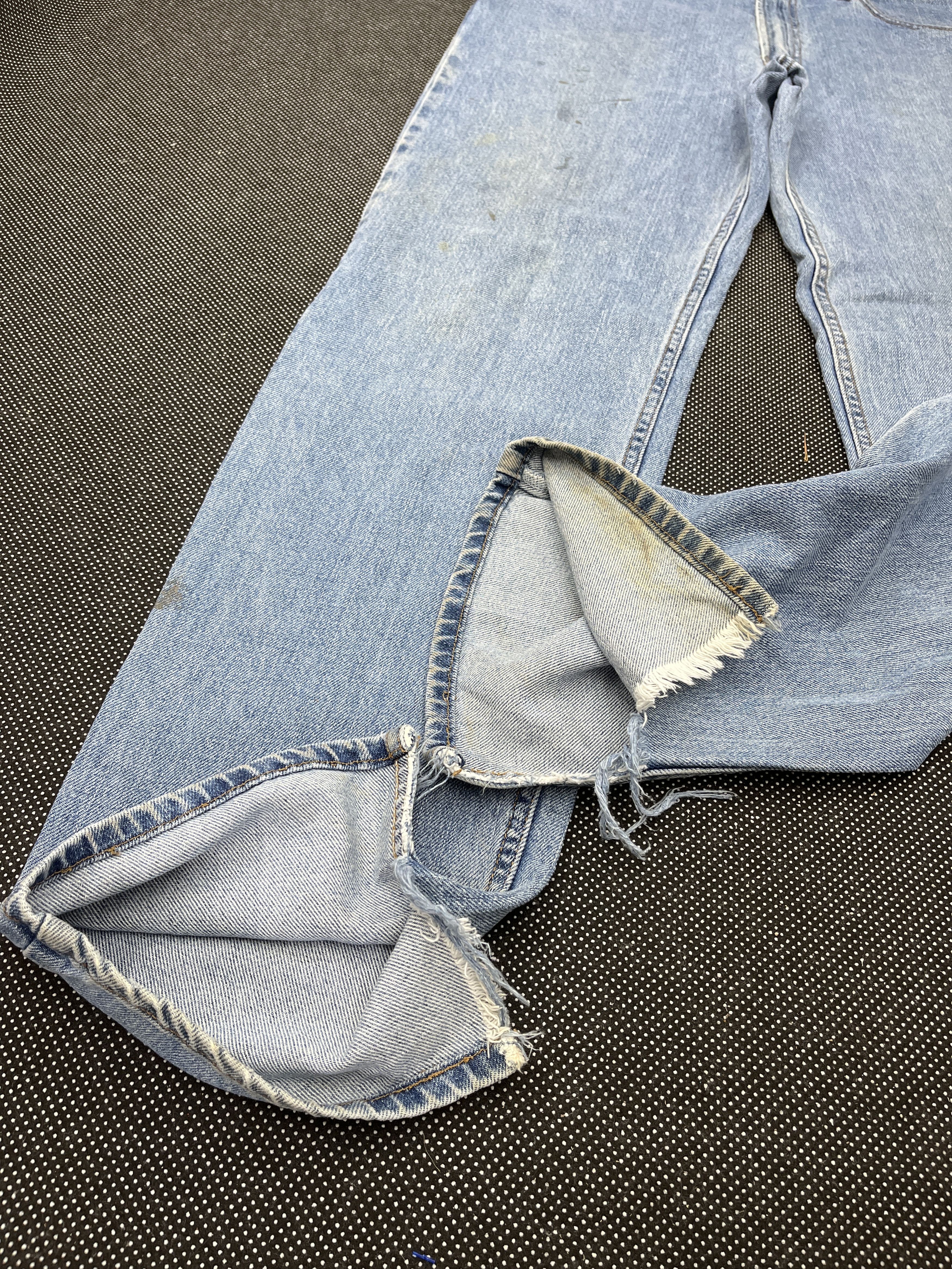 Levi's × Vintage Vintage Levis 550 Faded Jeans 34 x 34 - J173 Size US 34 / EU 50 - 5 Thumbnail