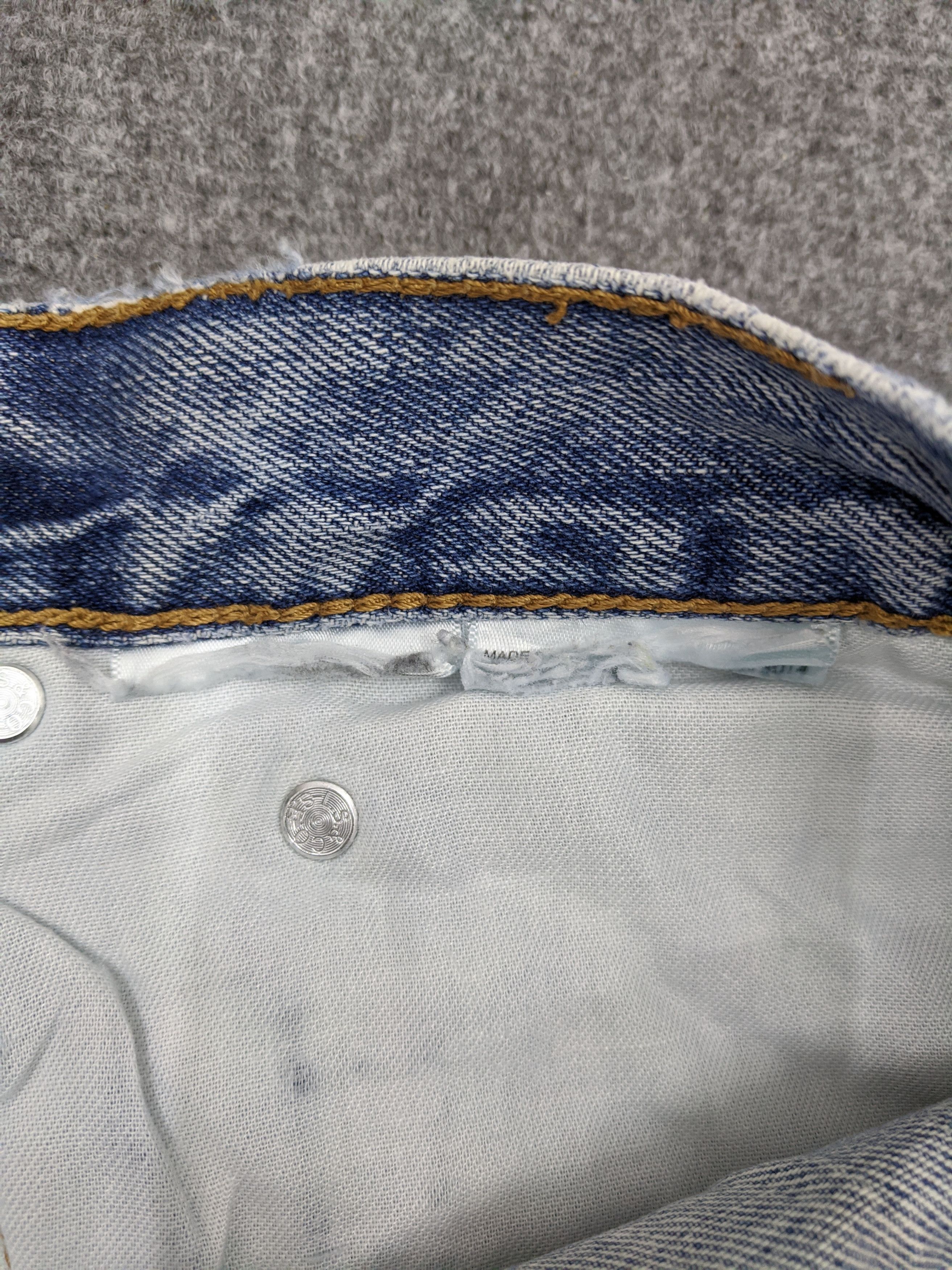 Levi's Vintage Levis 505 Light Wash Jeans DP0886 Size US 33 - 13 Thumbnail