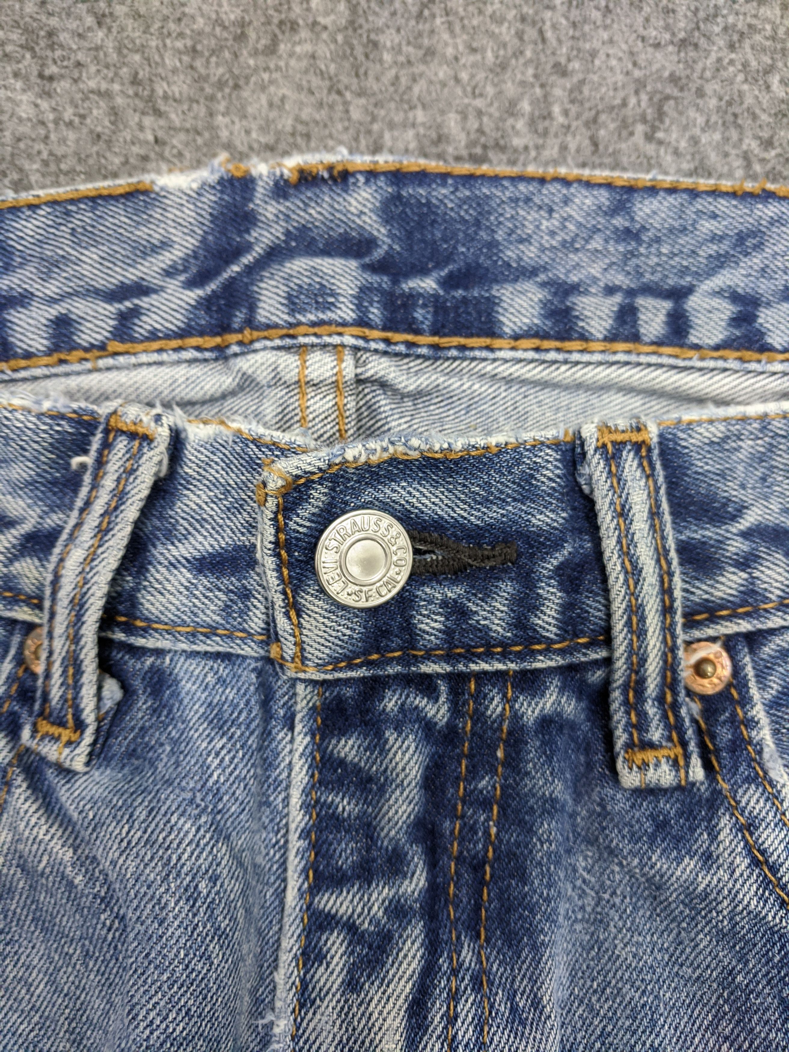Levi's Vintage Levis 505 Light Wash Jeans DP0886 Size US 33 - 8 Thumbnail