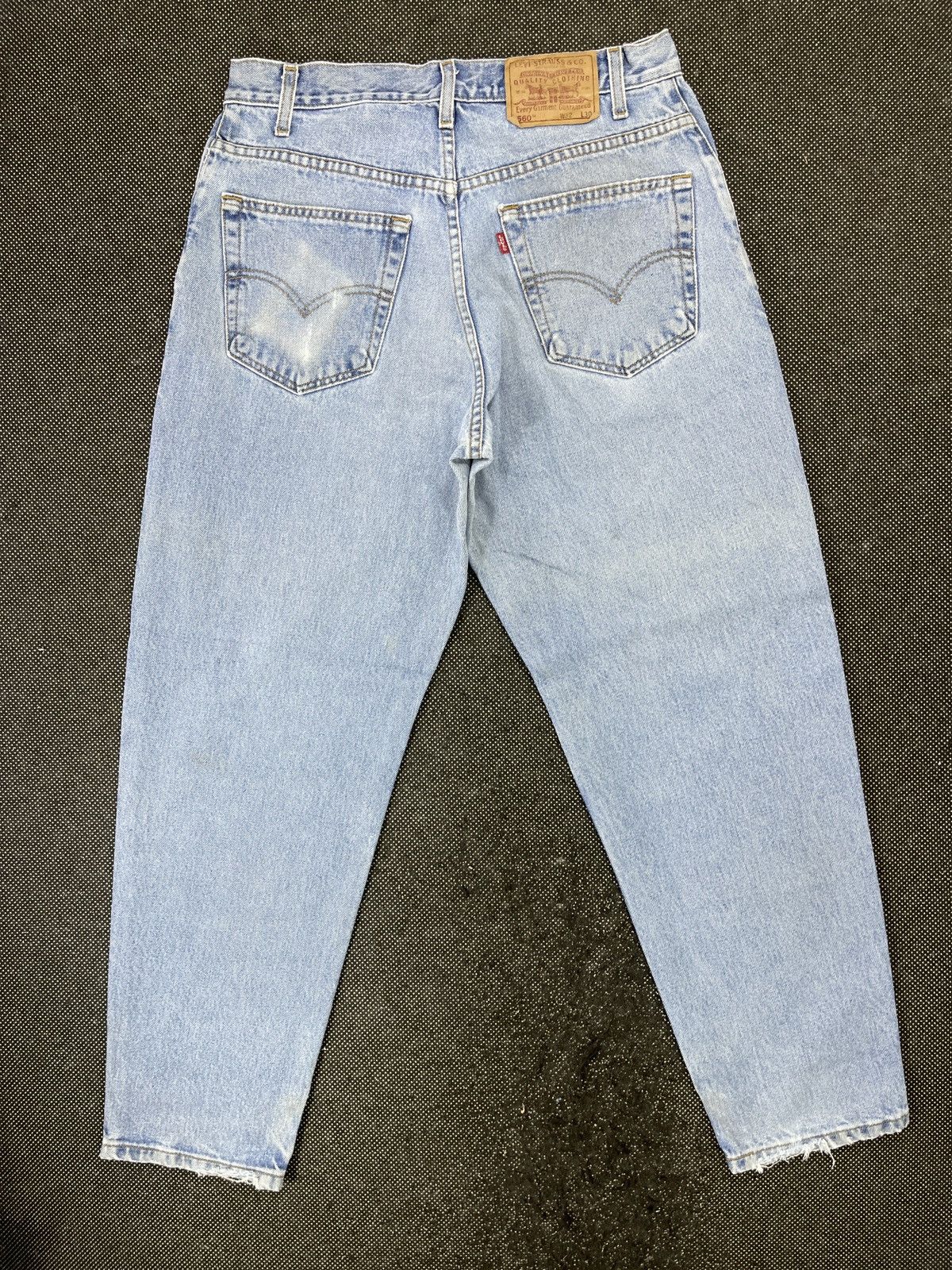 Levi's 90’s Vintage Levis 560 Light Wash Jeans - J529 Size US 32 / EU 48 - 2 Thumbnail