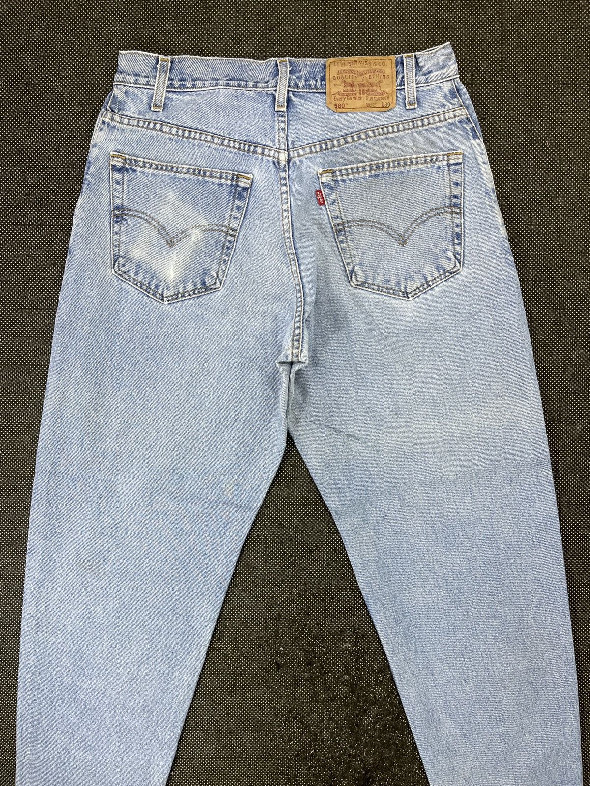Levi's 90’s Vintage Levis 560 Light Wash Jeans - J529 Size US 32 / EU 48 - 4 Thumbnail