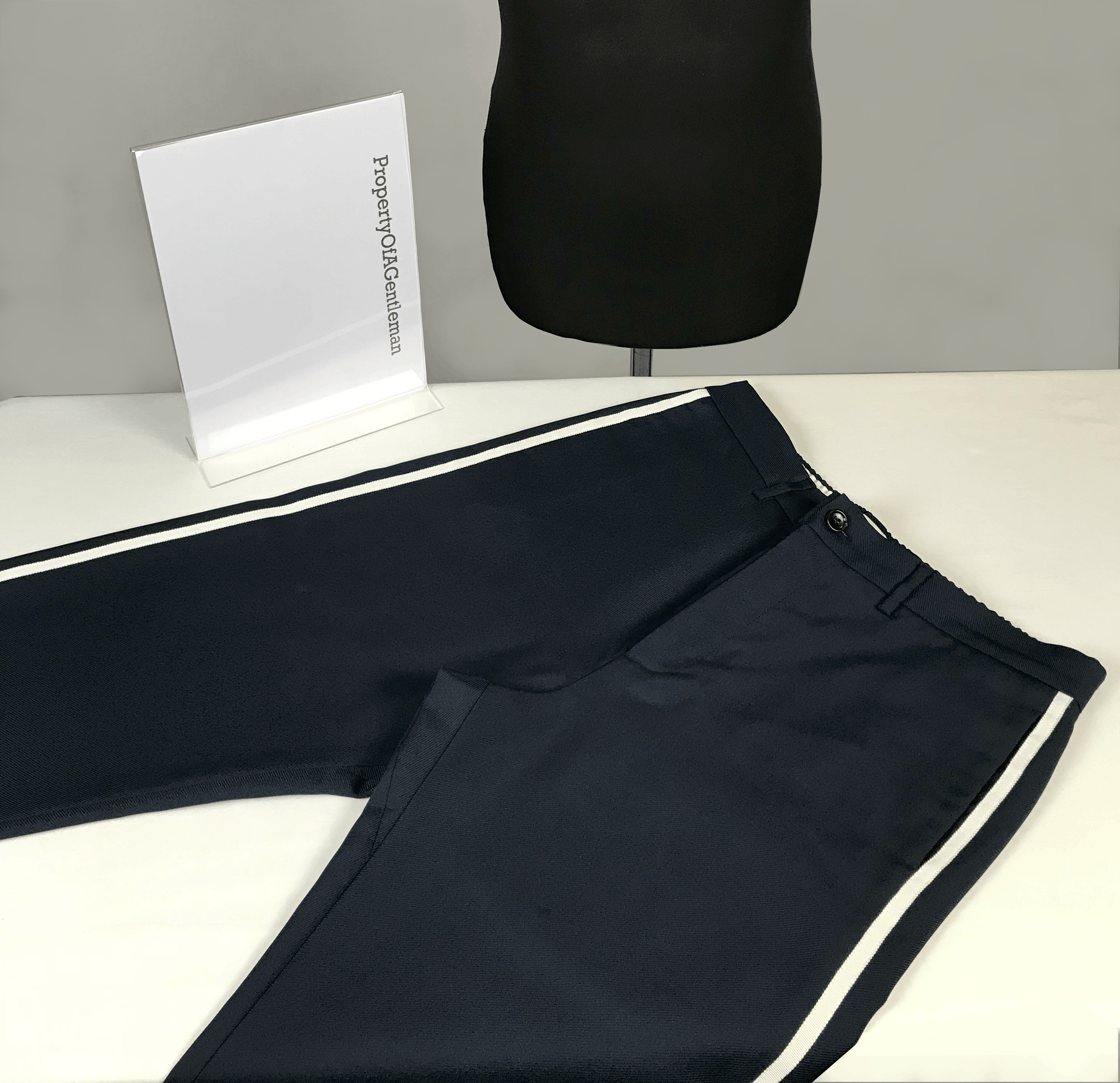 Gucci Gucci Navy Trousers With White Piping On Sides Size US 34 / EU 50 - 1 Thumbnail