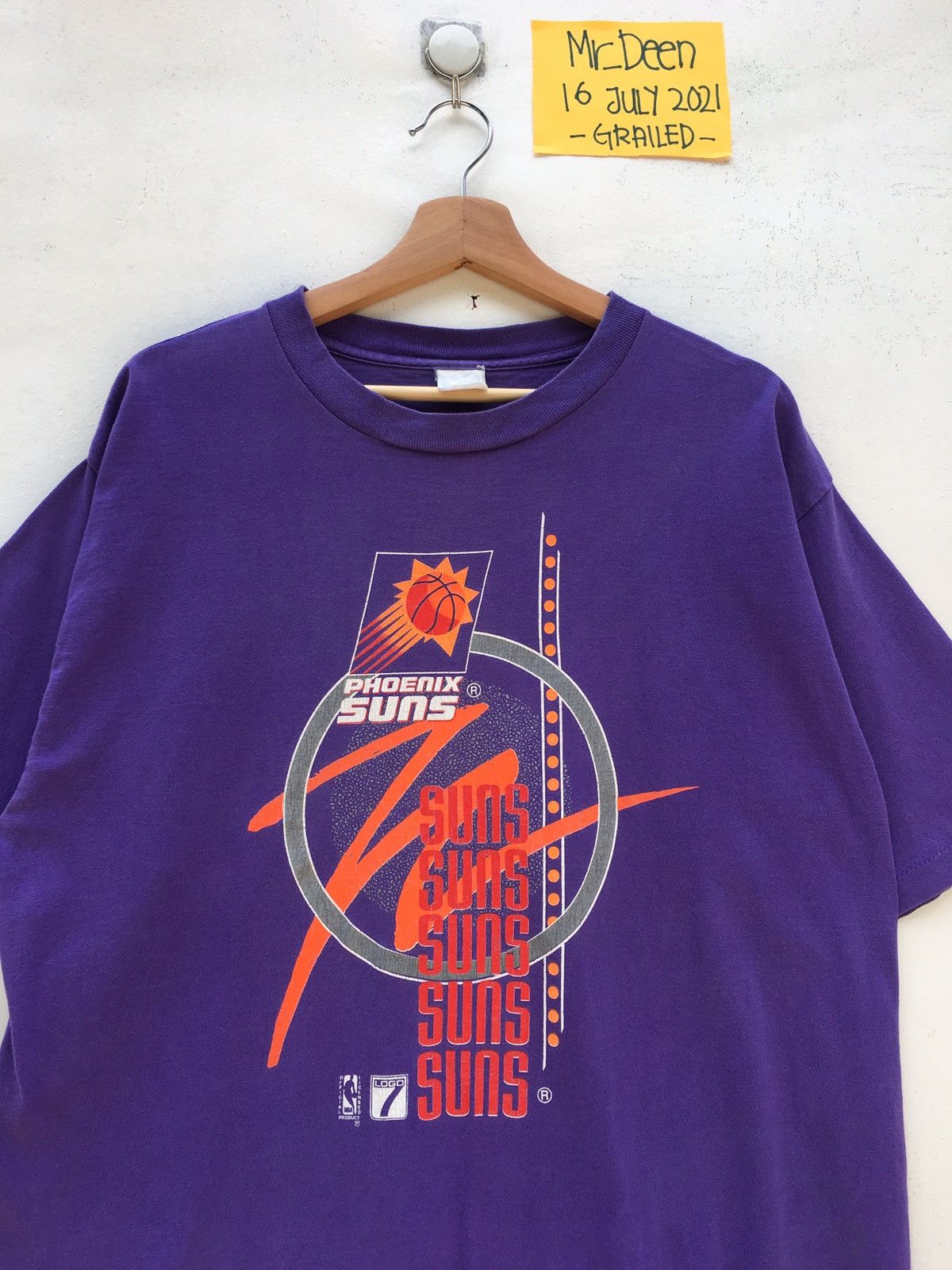 NBA Vintage 90s NBA Phoenix Suns Logo 7 Tshirt Size US L / EU 52-54 / 3 - 1 Thumbnail