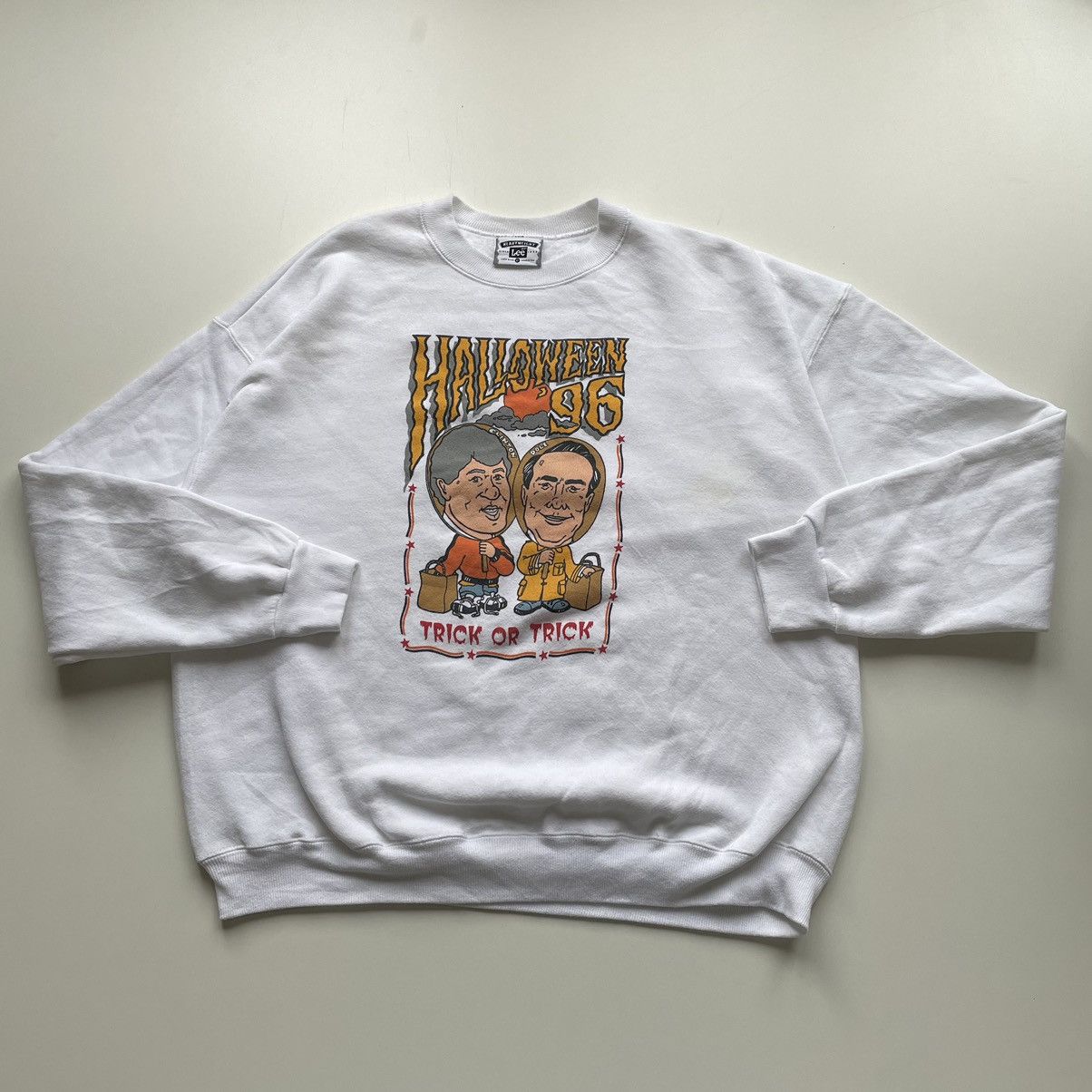 image of Made In USA x Vintage 90's 1996 Us President Clinton Halloween Crewneck XL in White, Men's