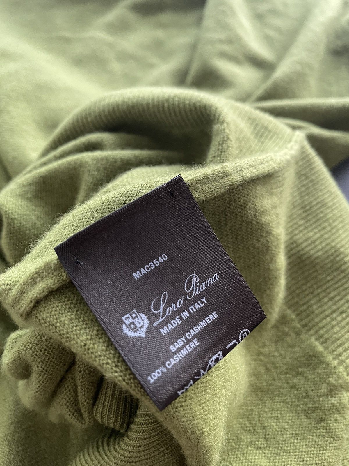 Loro Piana $1,650 Value Brand NEW Classic Pure Baby Cashmere Sweater Size US L / EU 52-54 / 3 - 12 Thumbnail