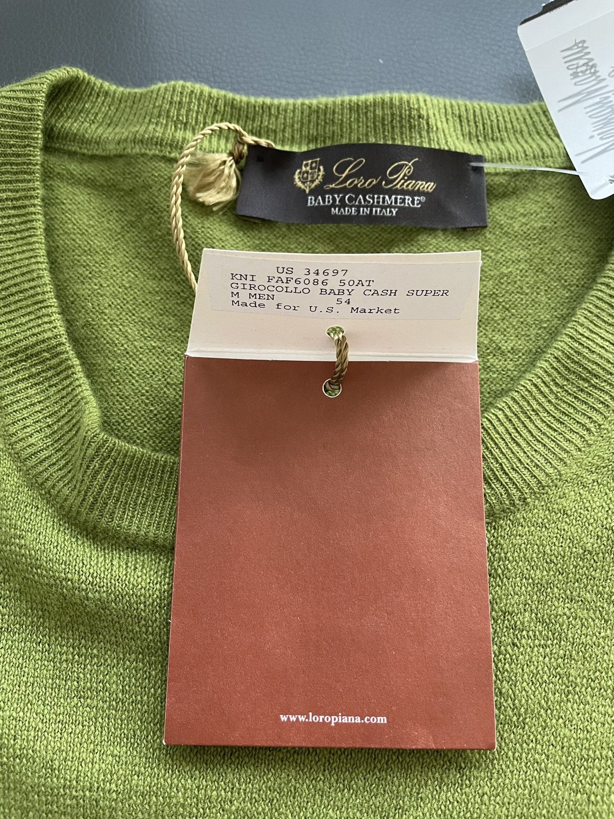 Loro Piana $1,650 Value Brand NEW Classic Pure Baby Cashmere Sweater Size US L / EU 52-54 / 3 - 7 Thumbnail