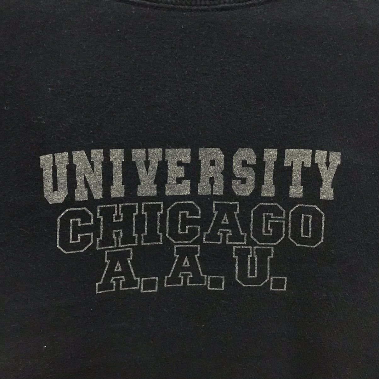 Other Vintage University Chicago Sweatshirt Crewneck Biglogo Size US M / EU 48-50 / 2 - 4 Thumbnail