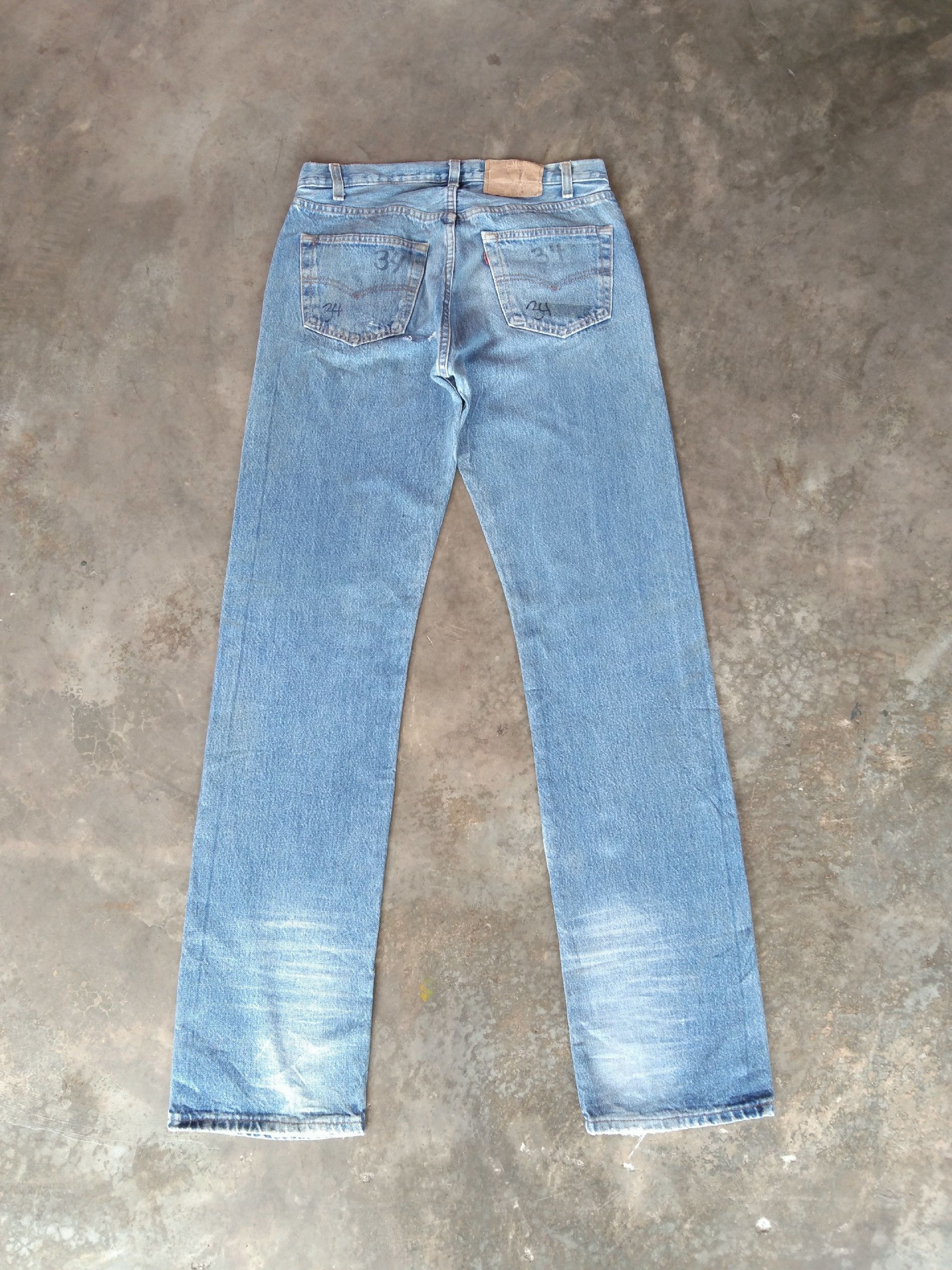 Levi's 80s Vintage Levi's 501 Made In USA Light Wash Jeans 32x35 Size US 32 / EU 48 - 2 Thumbnail