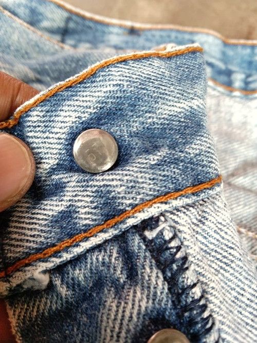 Levi's 80s Vintage Levi's 501 Made In USA Light Wash Jeans 32x35 Size US 32 / EU 48 - 10 Thumbnail