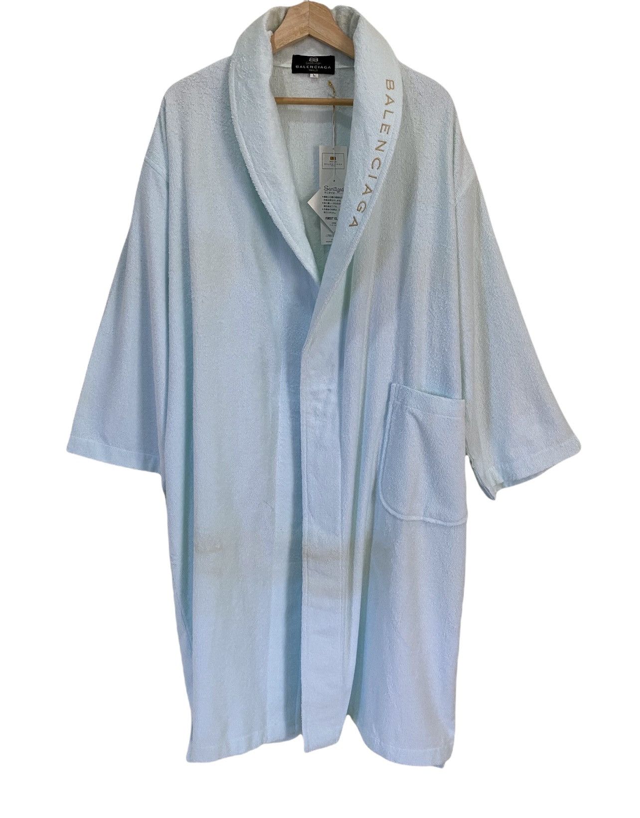 Balenciaga GRAIL🔥NEW BALENCIAGA BATH ROBE LUXURY NEW WITH TAG Size US L / EU 52-54 / 3 - 1 Thumbnail